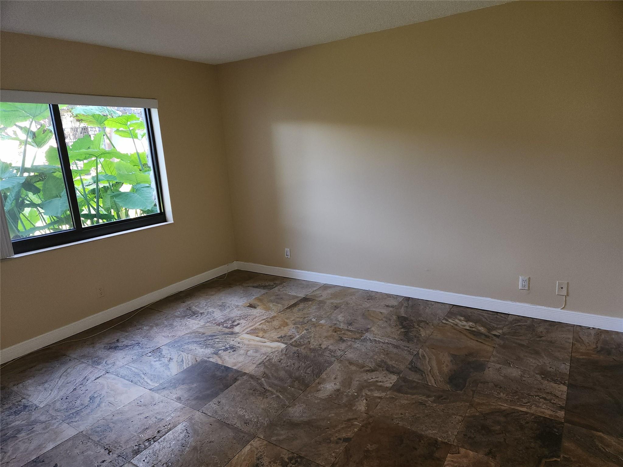 OAKLAND SHORES - Residential