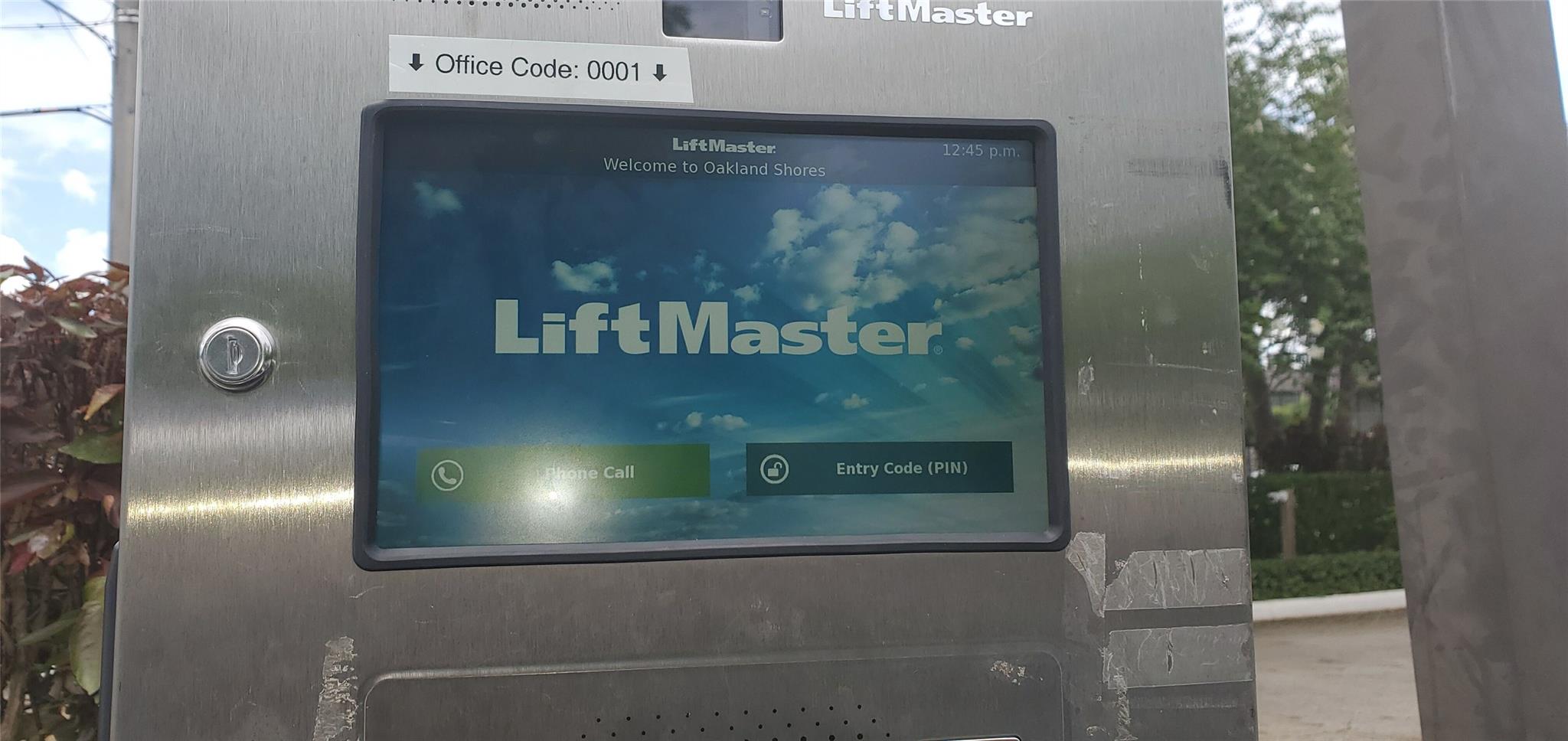 OAKLAND SHORES - Residential