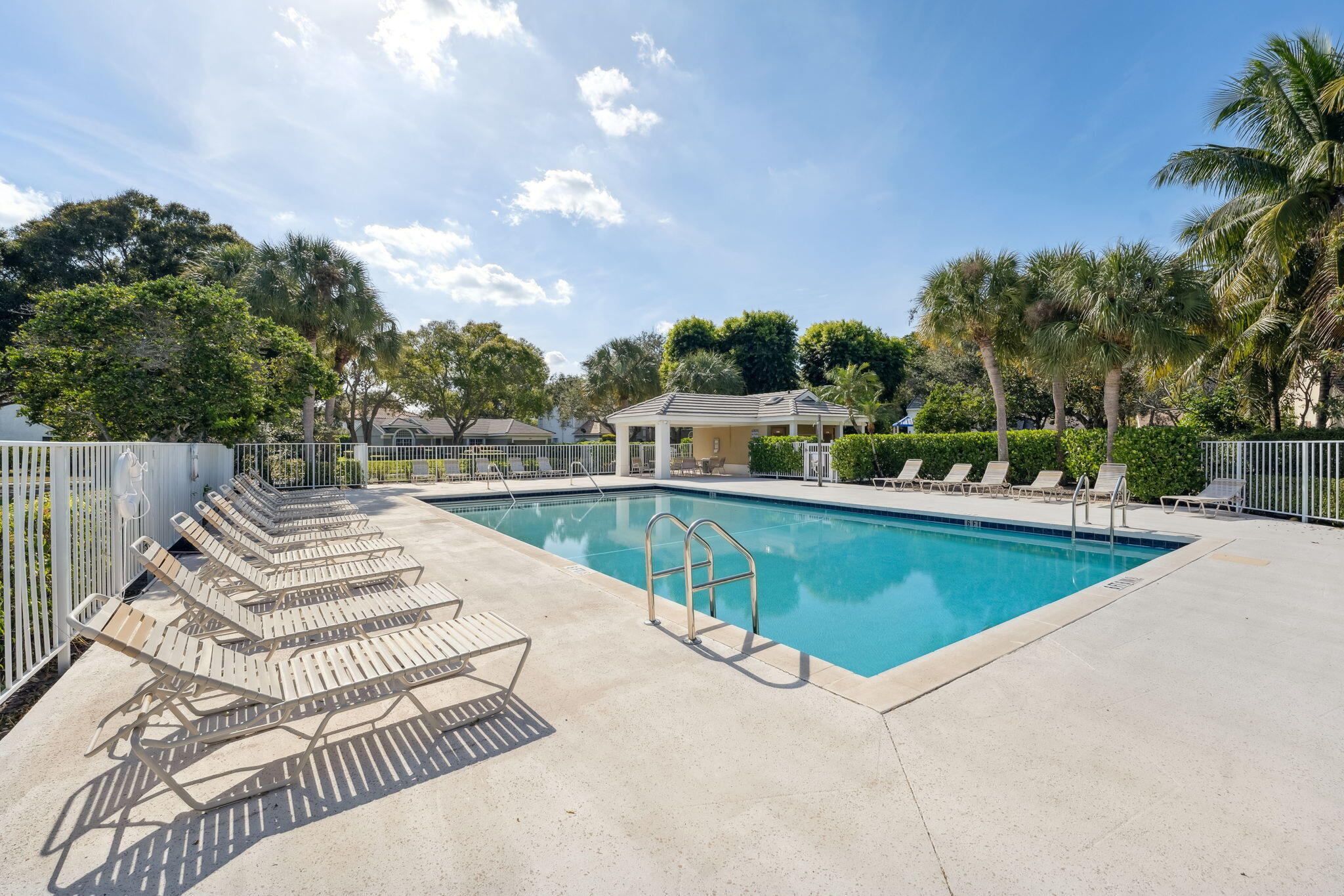 SABAL LAKES PH 1 - Residential Lease