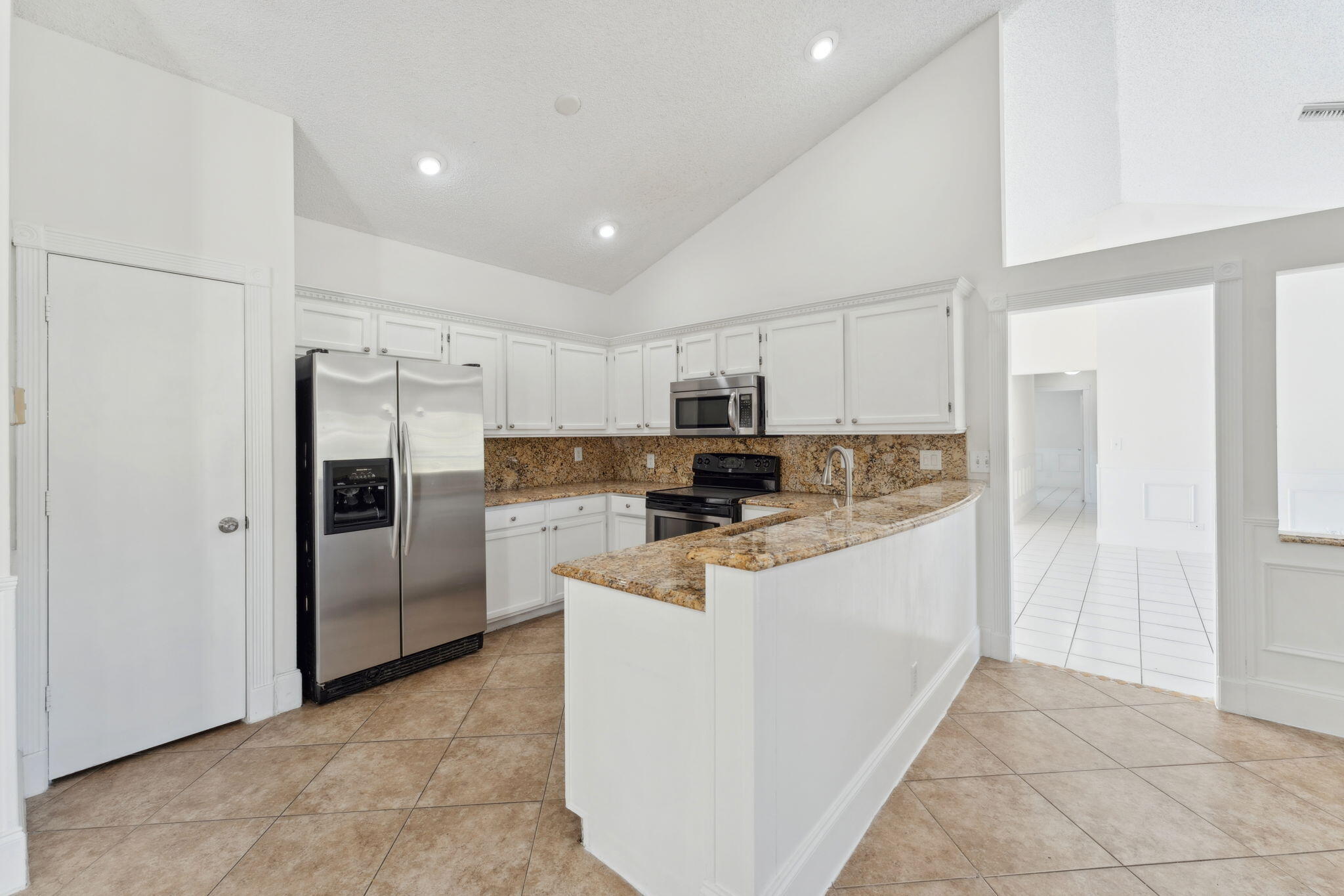 SABAL LAKES PH 1 - Residential Lease