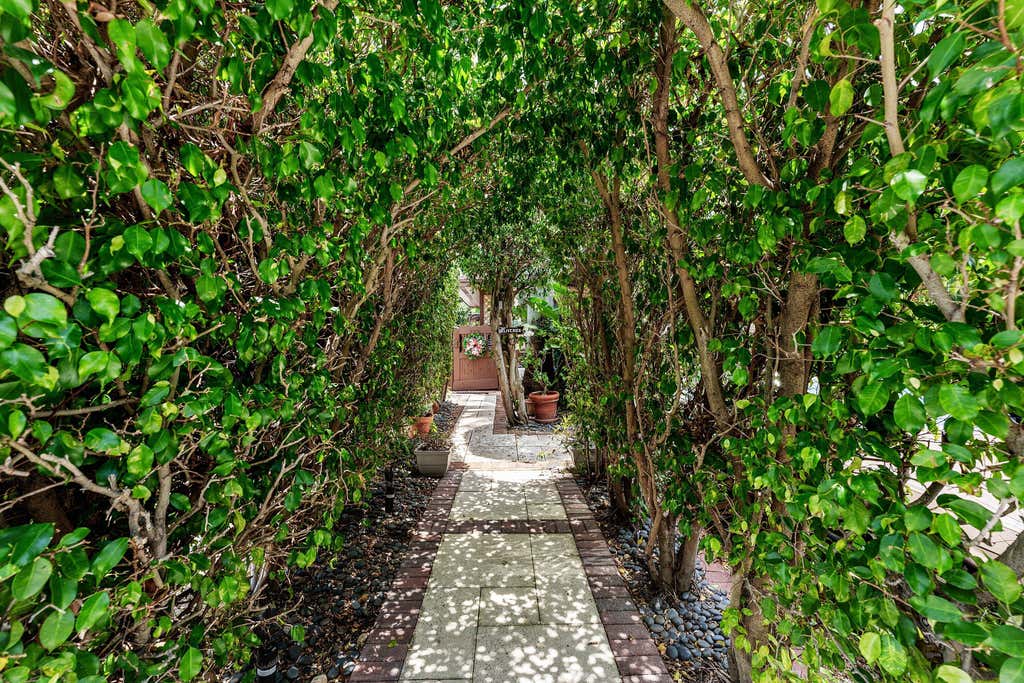 Photo of 232 Australian Avenue #3, Palm Beach, FL 33480 (MLS # B26059691)