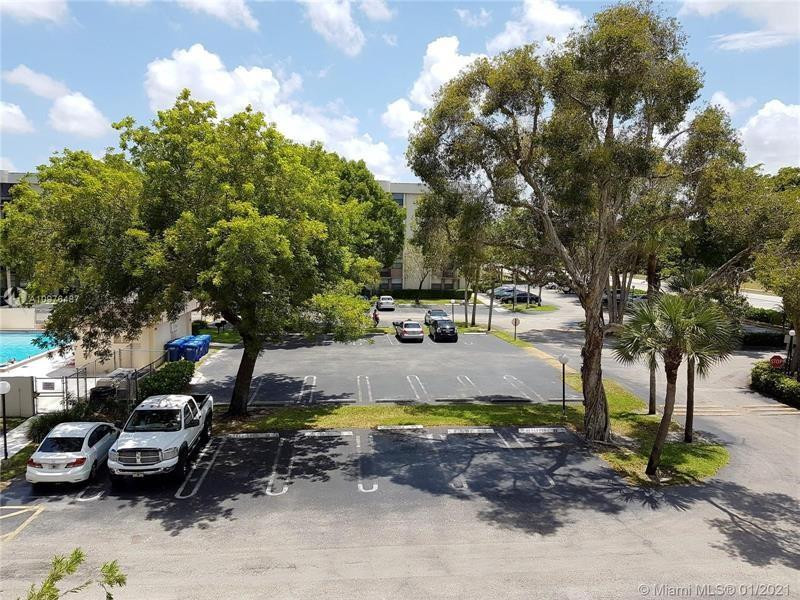 CORAL SPRINGS TOWER CLUB - Residential Lease