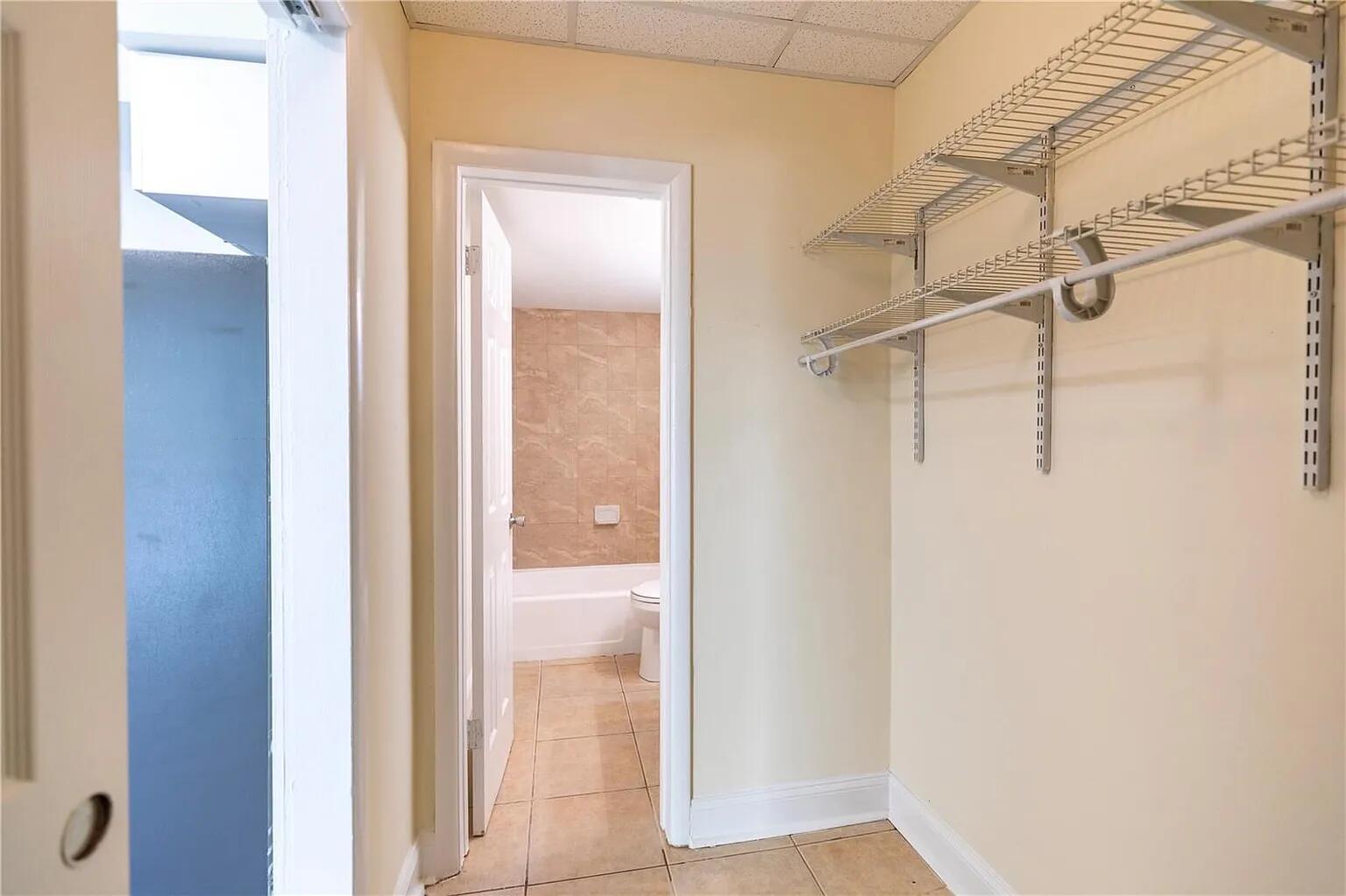 CYPRESS COVE - Residential Lease