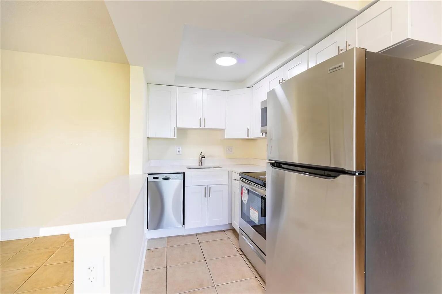 CYPRESS COVE - Residential Lease