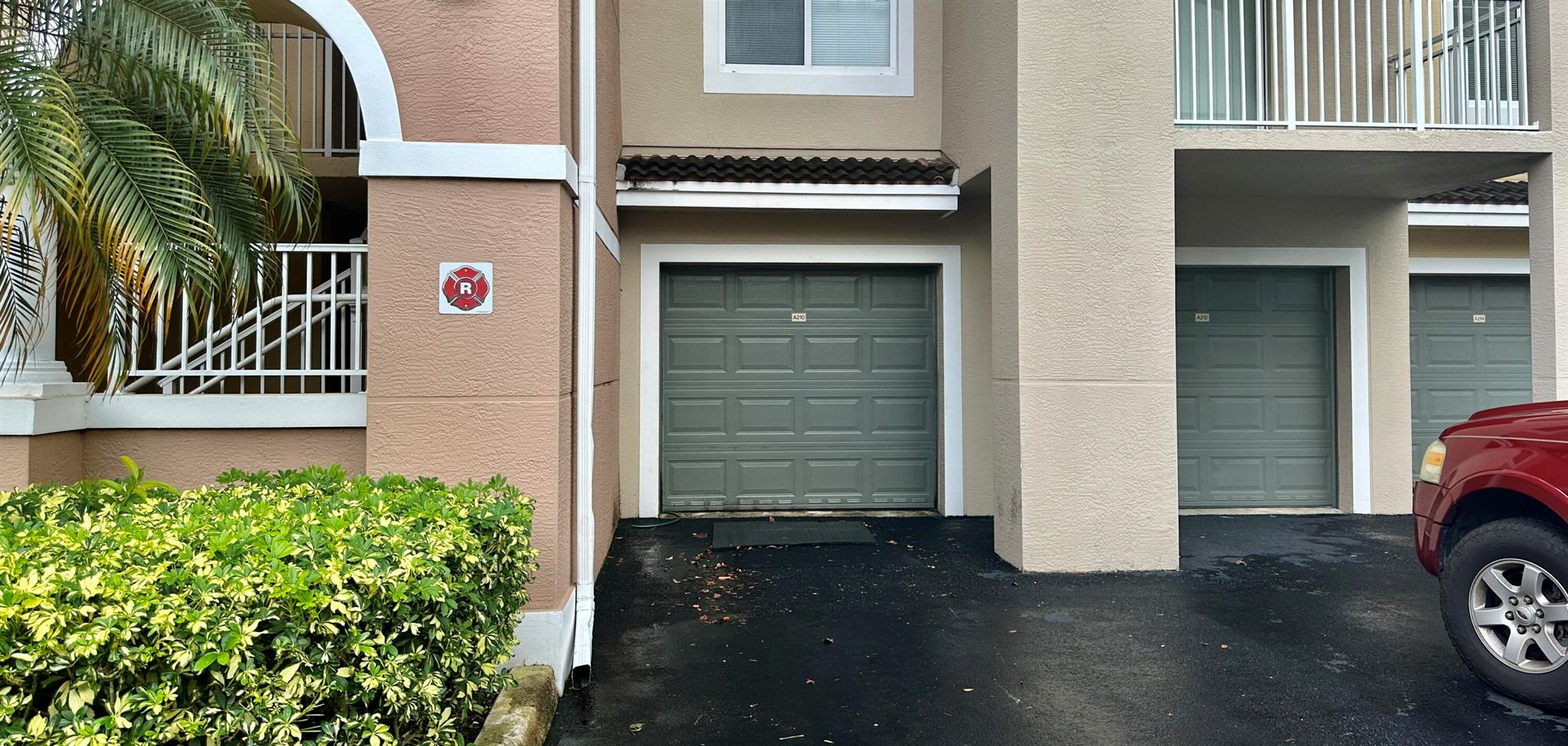 VILLAS AT EMERALD DUNES C - Residential Lease
