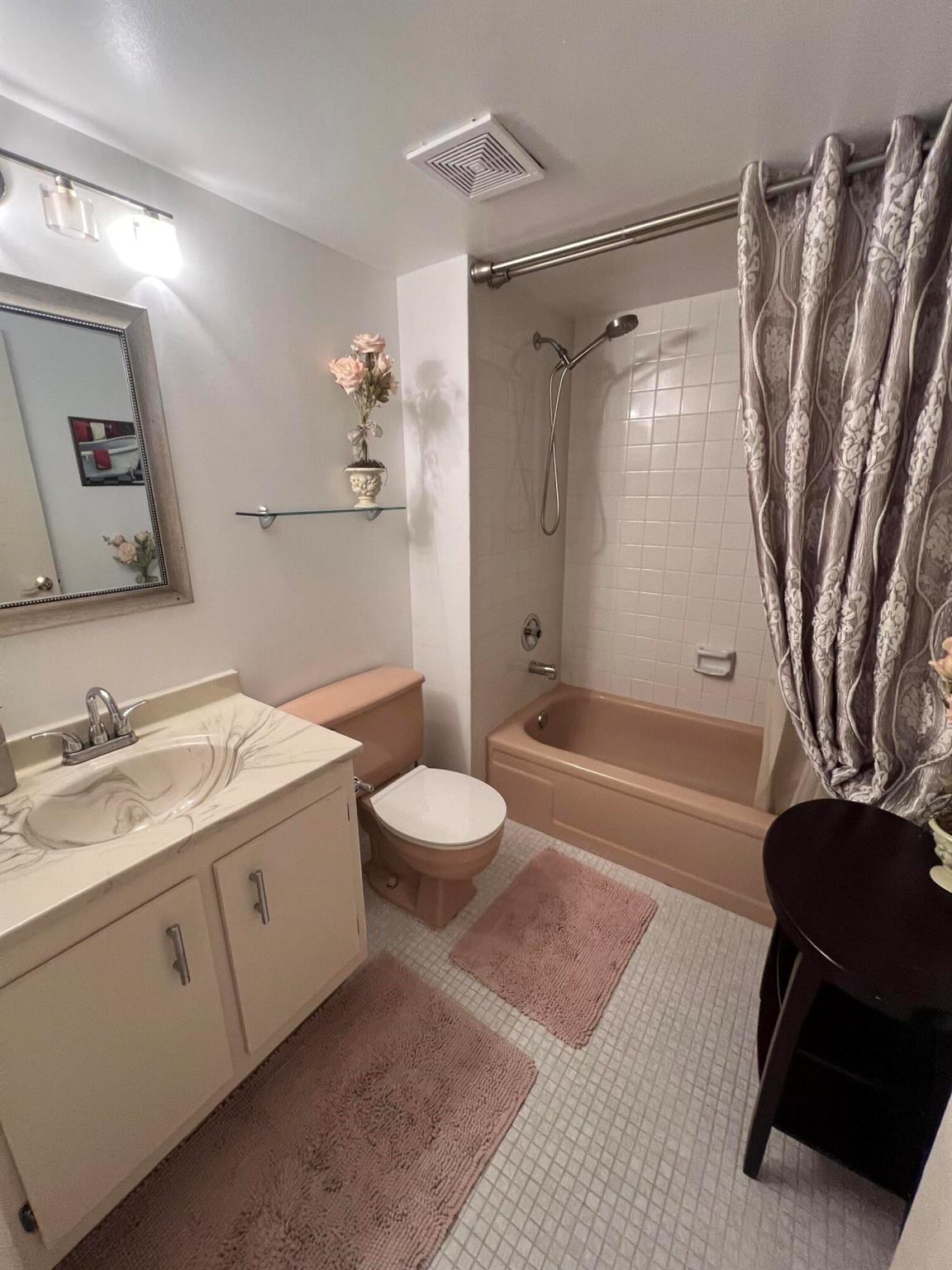 VILLAGES OF ORIOLE BONAIRE - Residential