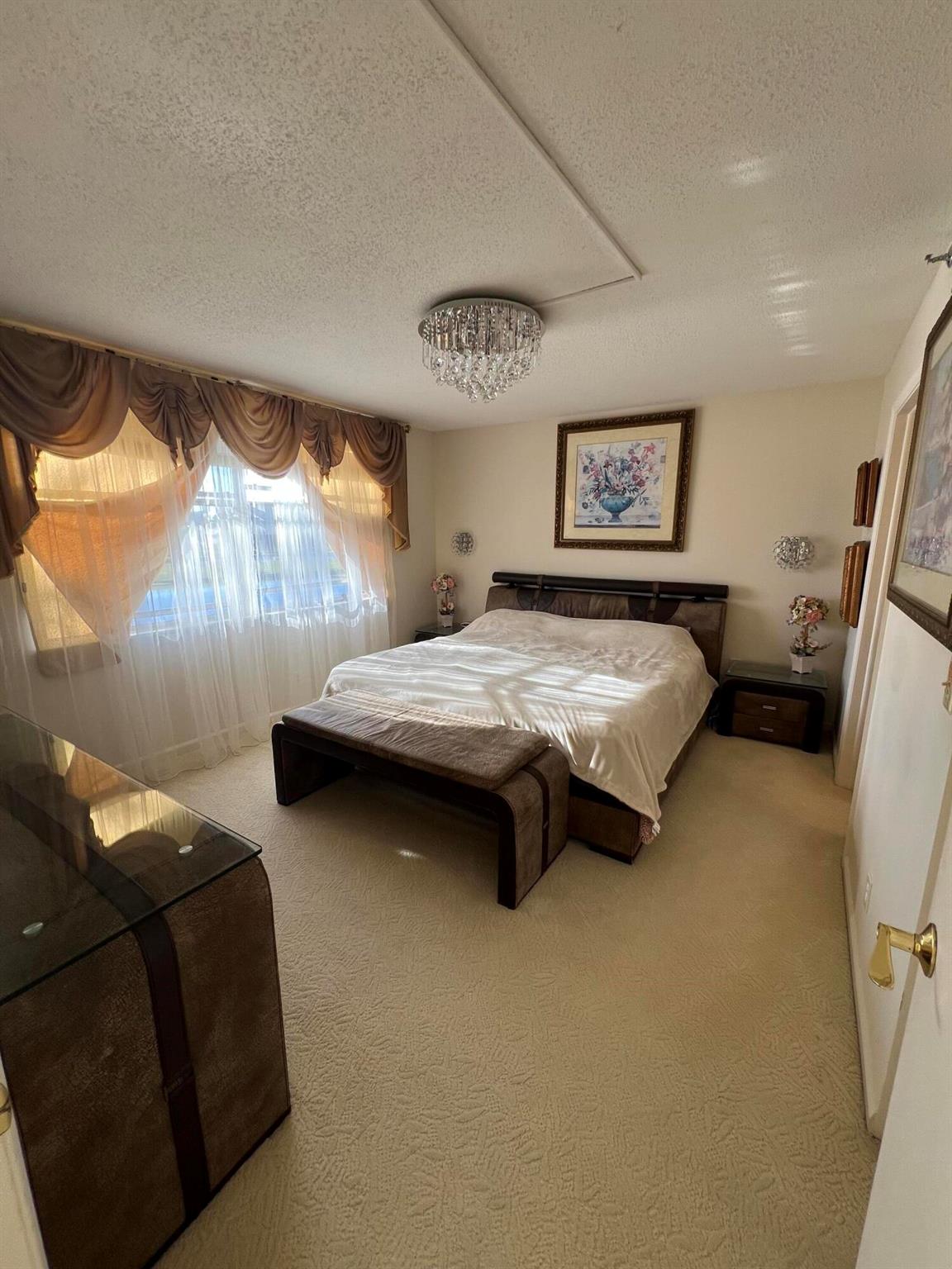 VILLAGES OF ORIOLE BONAIRE - Residential