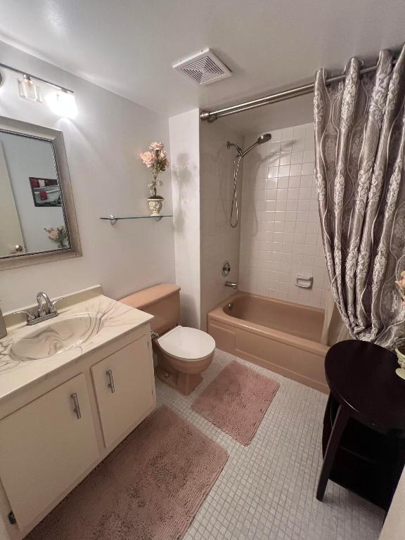 VILLAGES OF ORIOLE BONAIRE - Residential