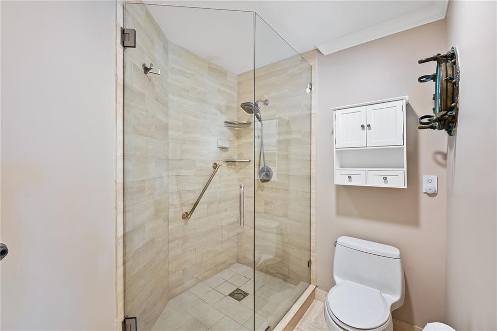 Idlewyld 1-19 B - Residential