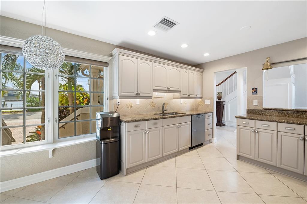 Idlewyld 1-19 B - Residential