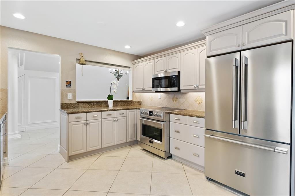 Idlewyld 1-19 B - Residential