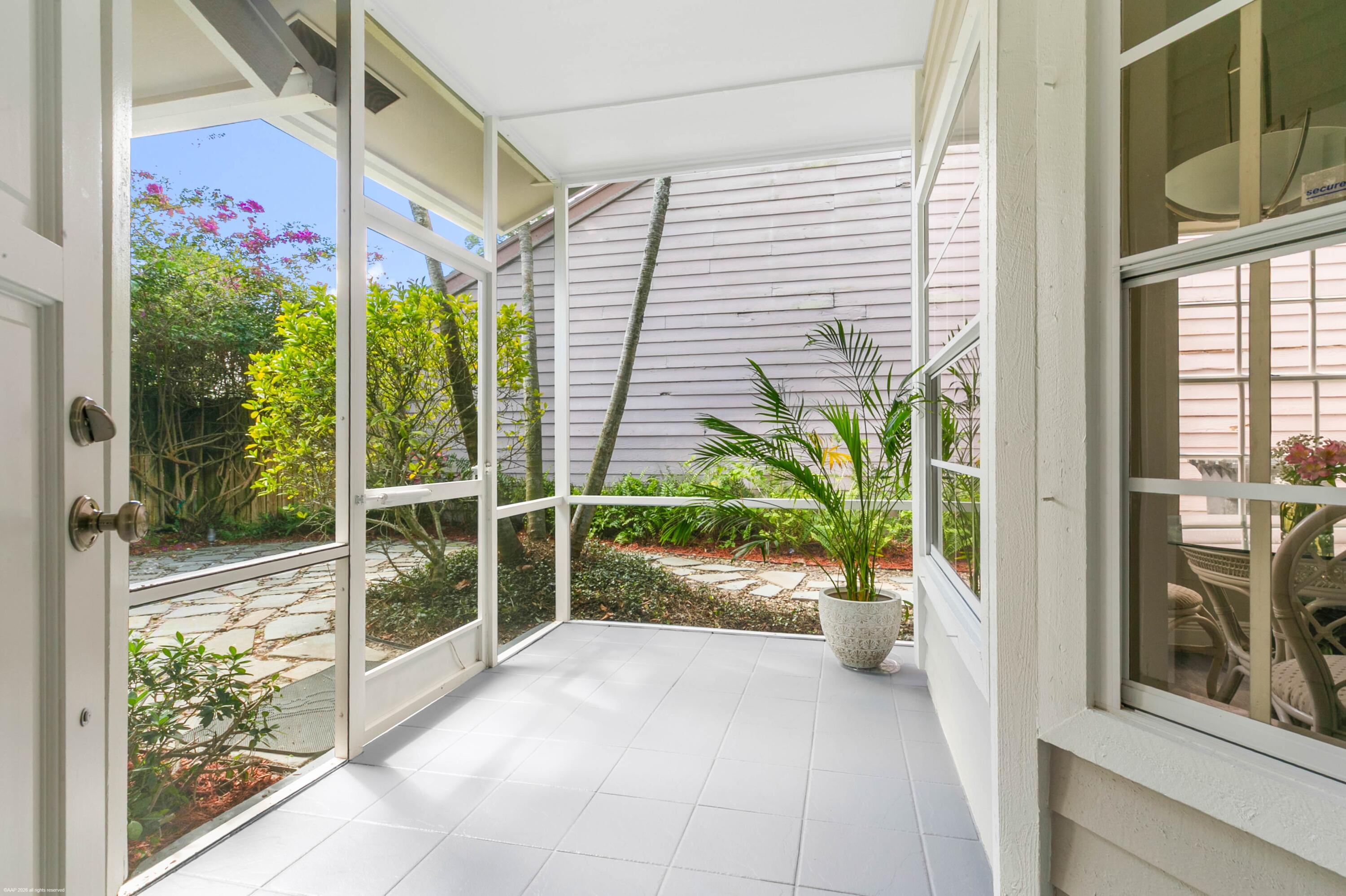 TREE TOPS OF WELLINGTON - Residential