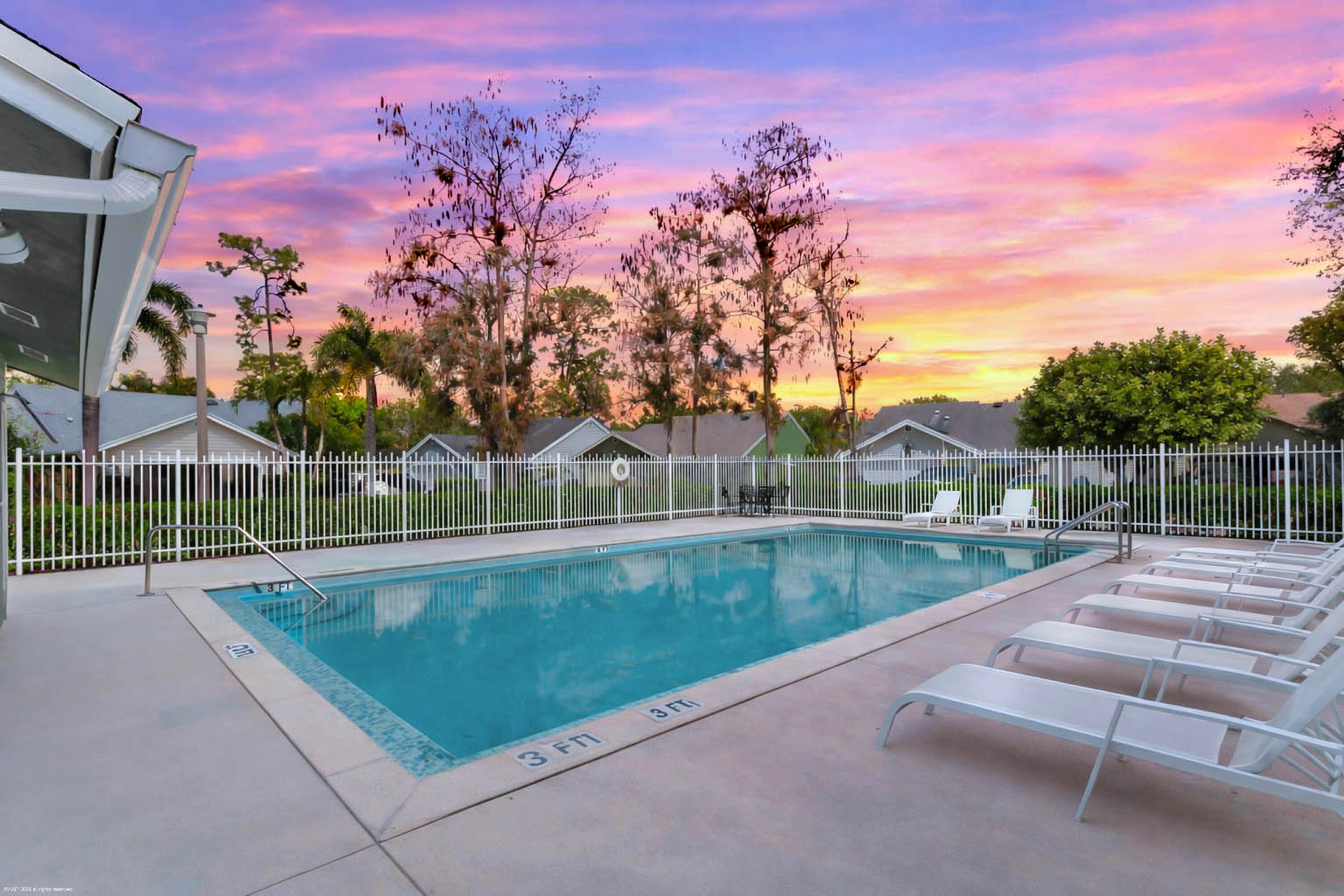 TREE TOPS OF WELLINGTON - Residential