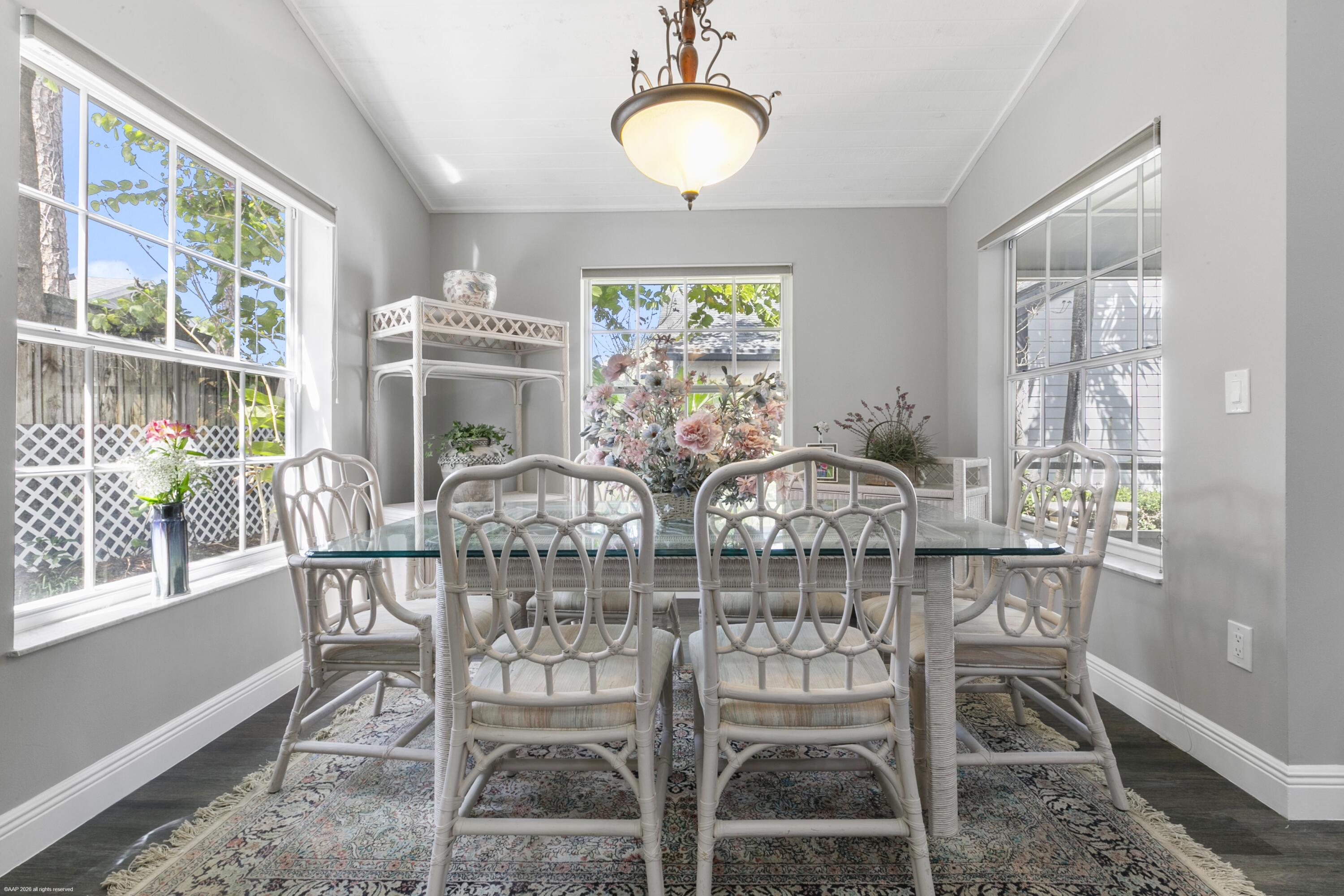 TREE TOPS OF WELLINGTON - Residential