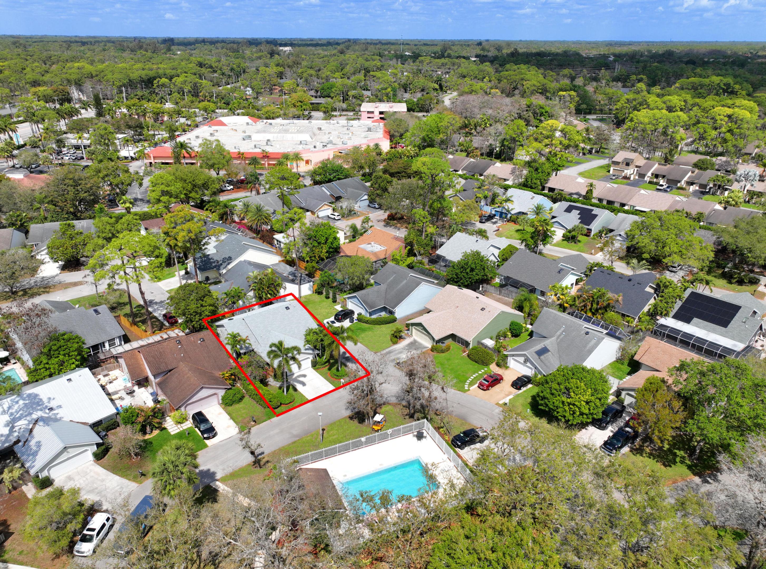 TREE TOPS OF WELLINGTON - Residential