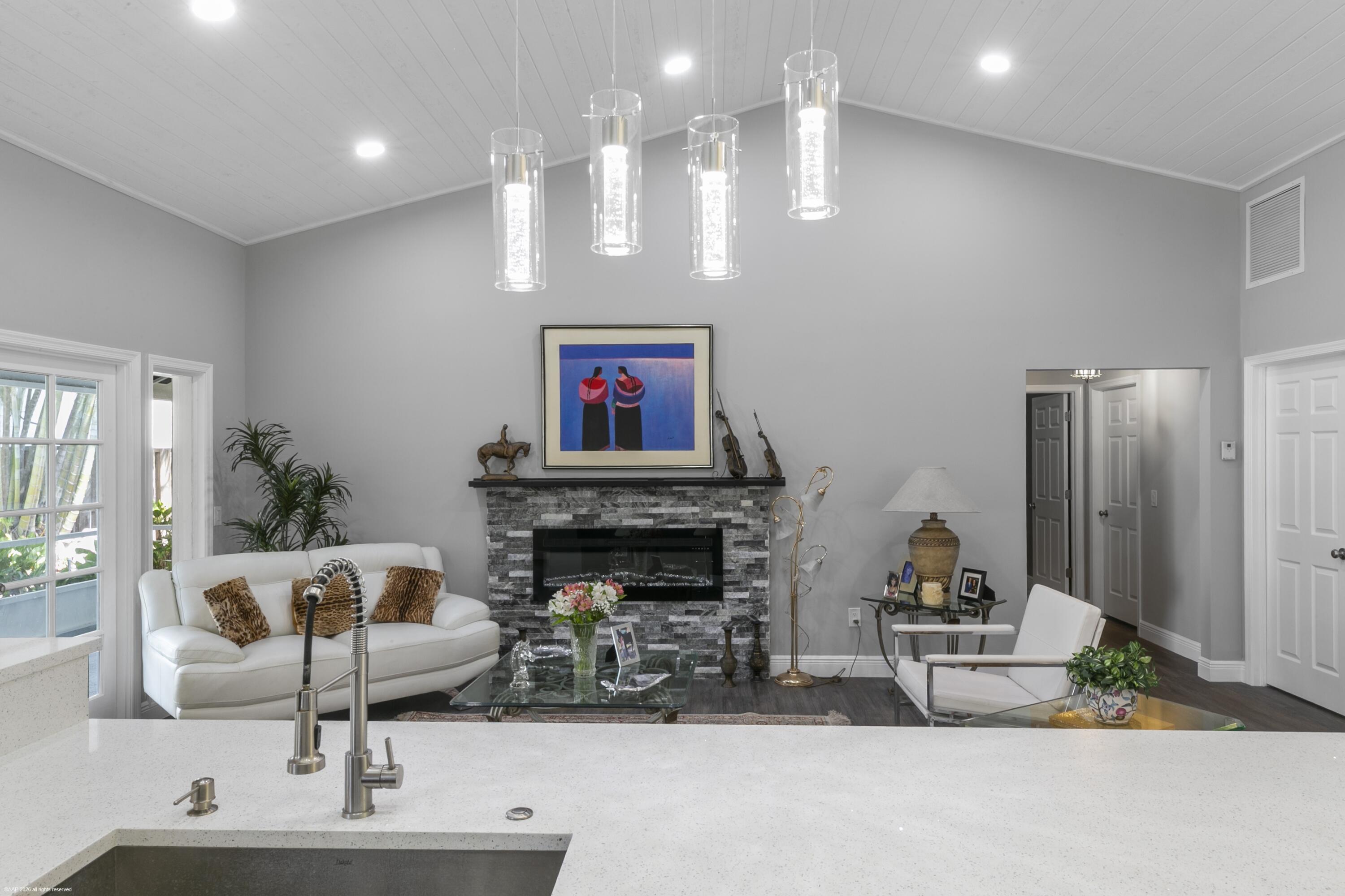 TREE TOPS OF WELLINGTON - Residential