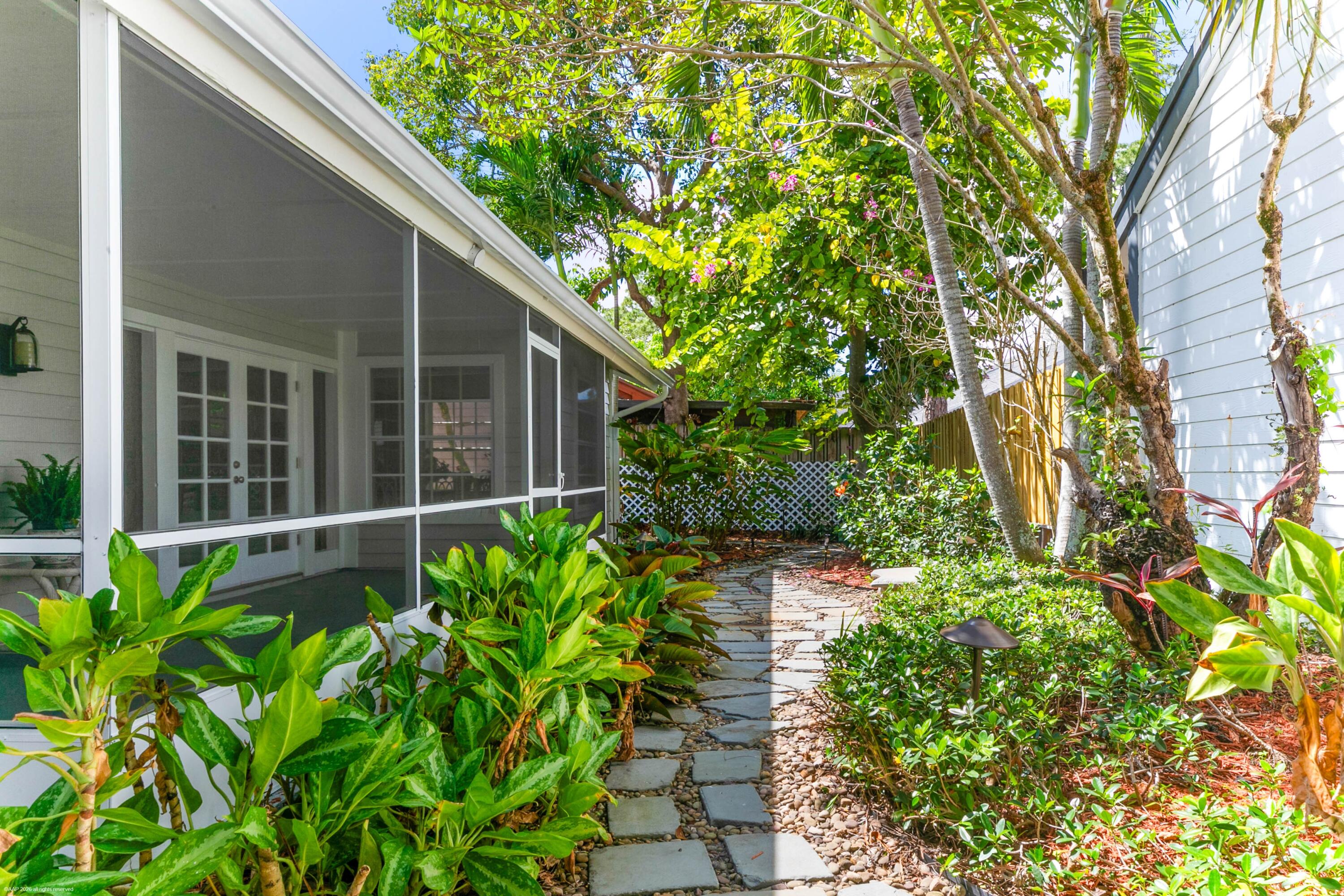 TREE TOPS OF WELLINGTON - Residential