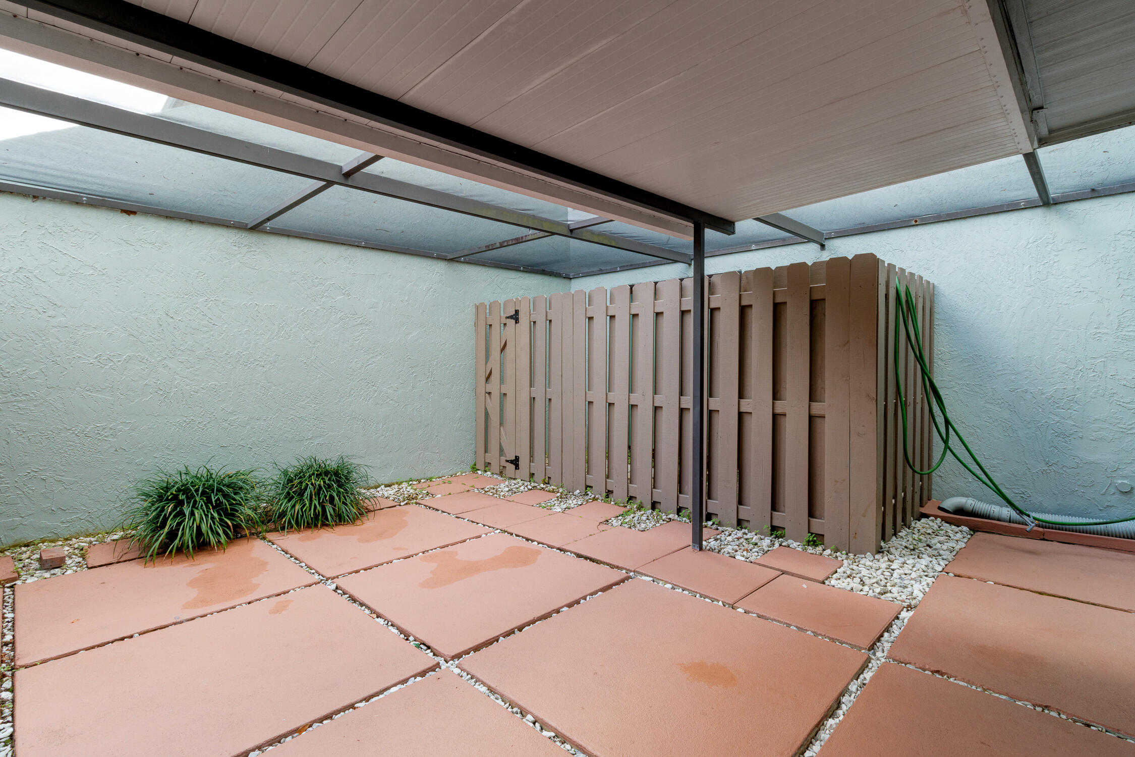 SEBASTIAN LAKES CONDO PHASE I - Residential