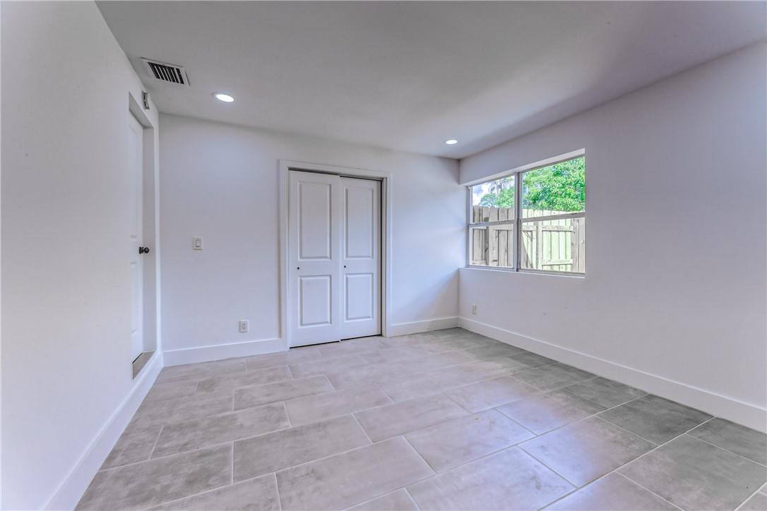 Pine Crest First Add 7-34 - Residential