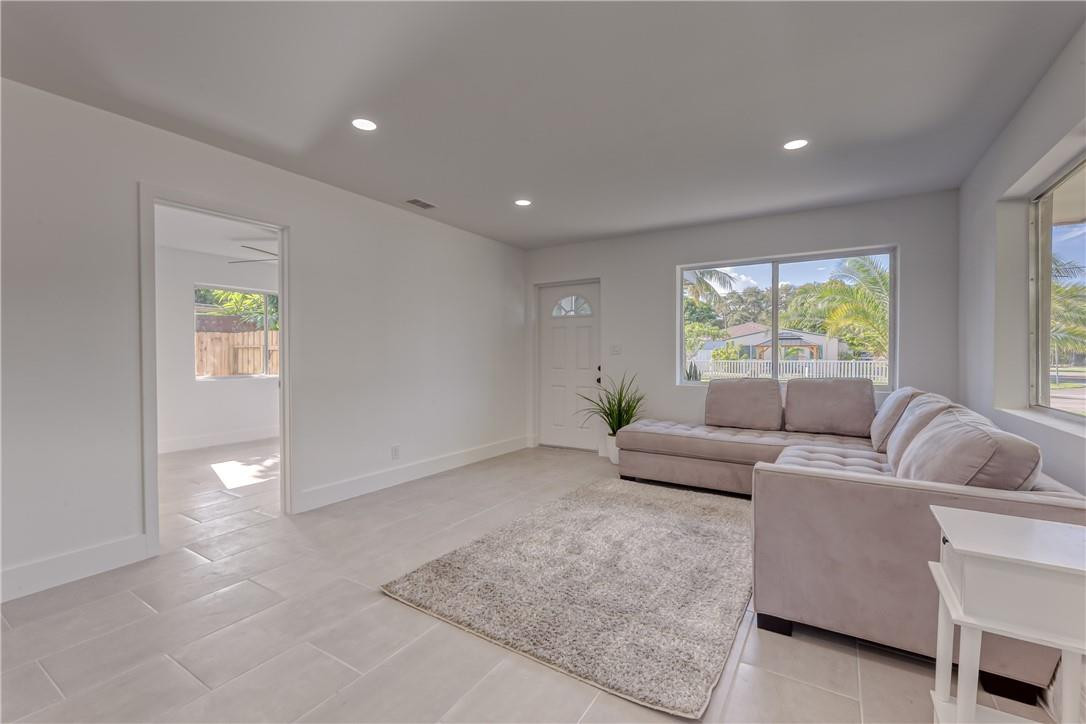 Pine Crest First Add 7-34 - Residential