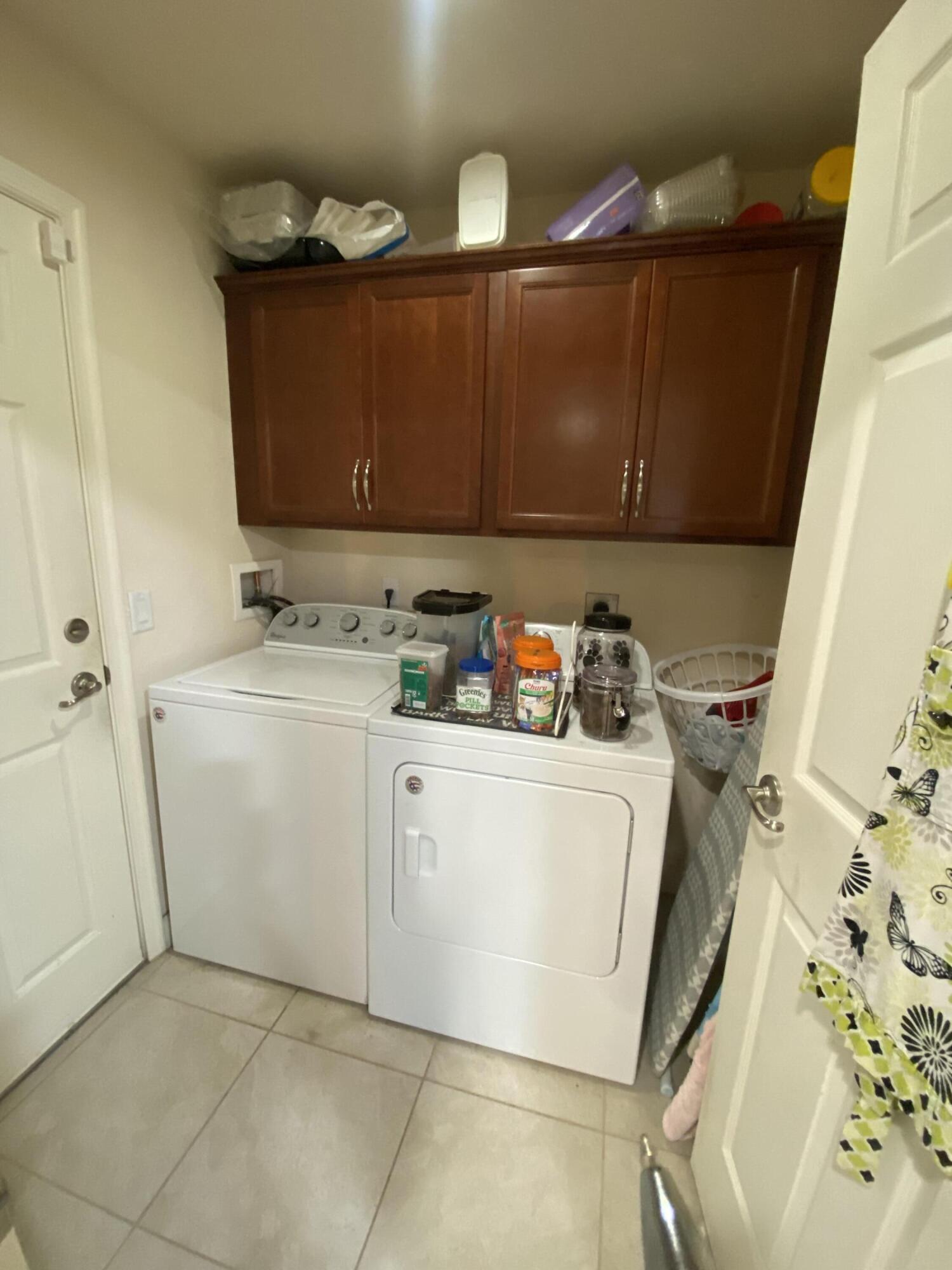 SPANISH LAKES ONE LEASEHOLD ESTATES - Residential