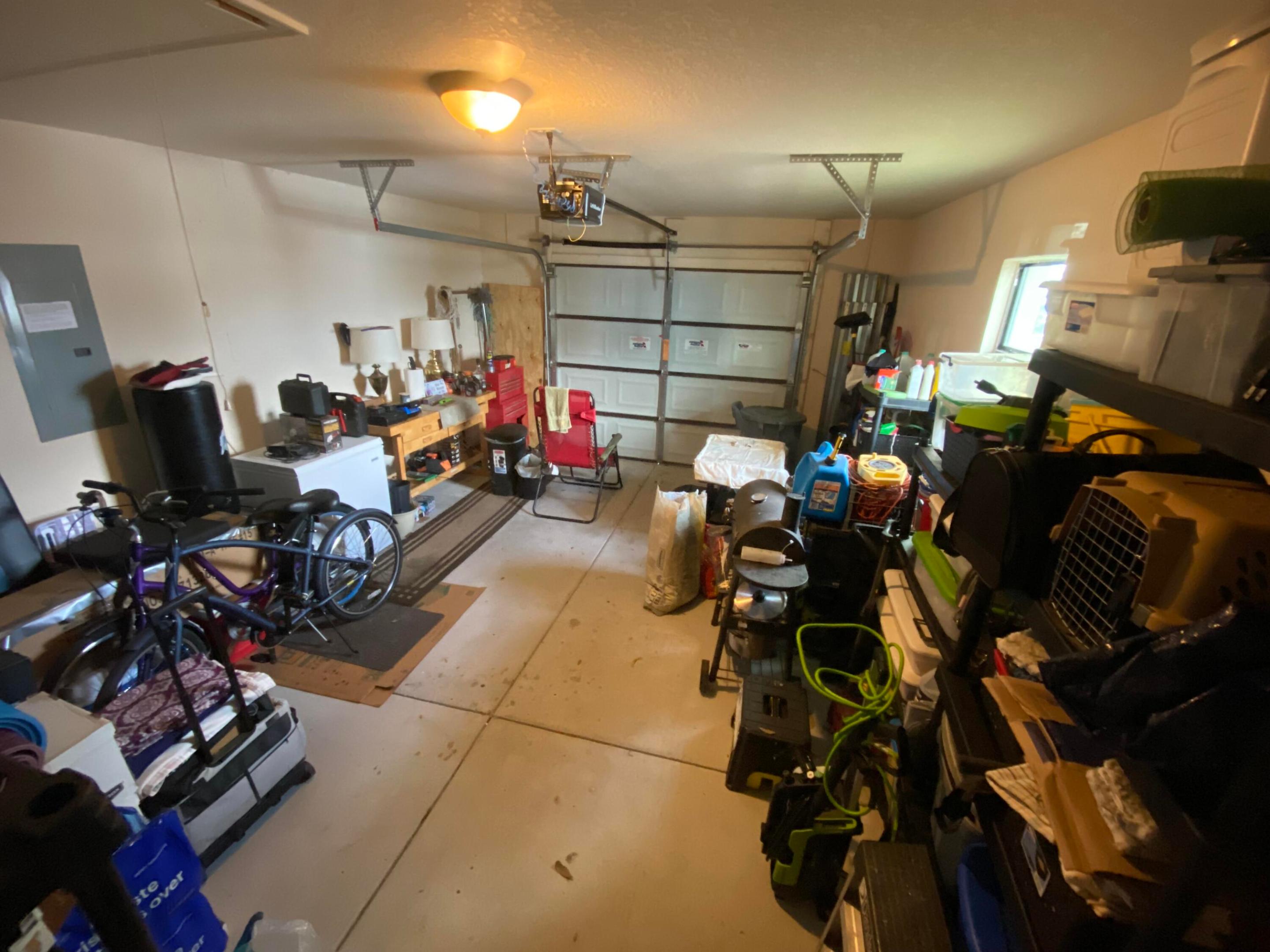 SPANISH LAKES ONE LEASEHOLD ESTATES - Residential