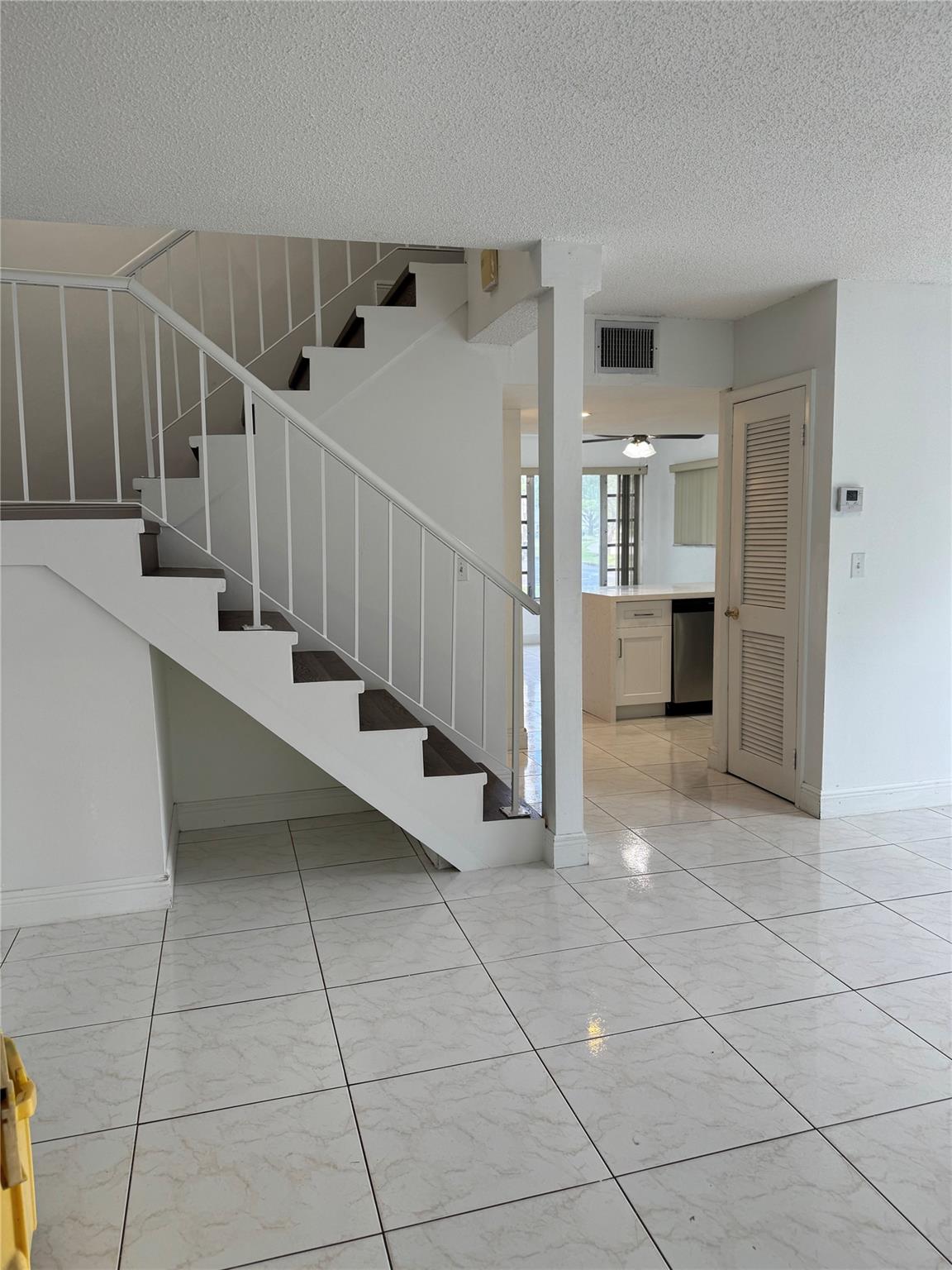 SANDPEBBLES TOWNHOUSE - Residential