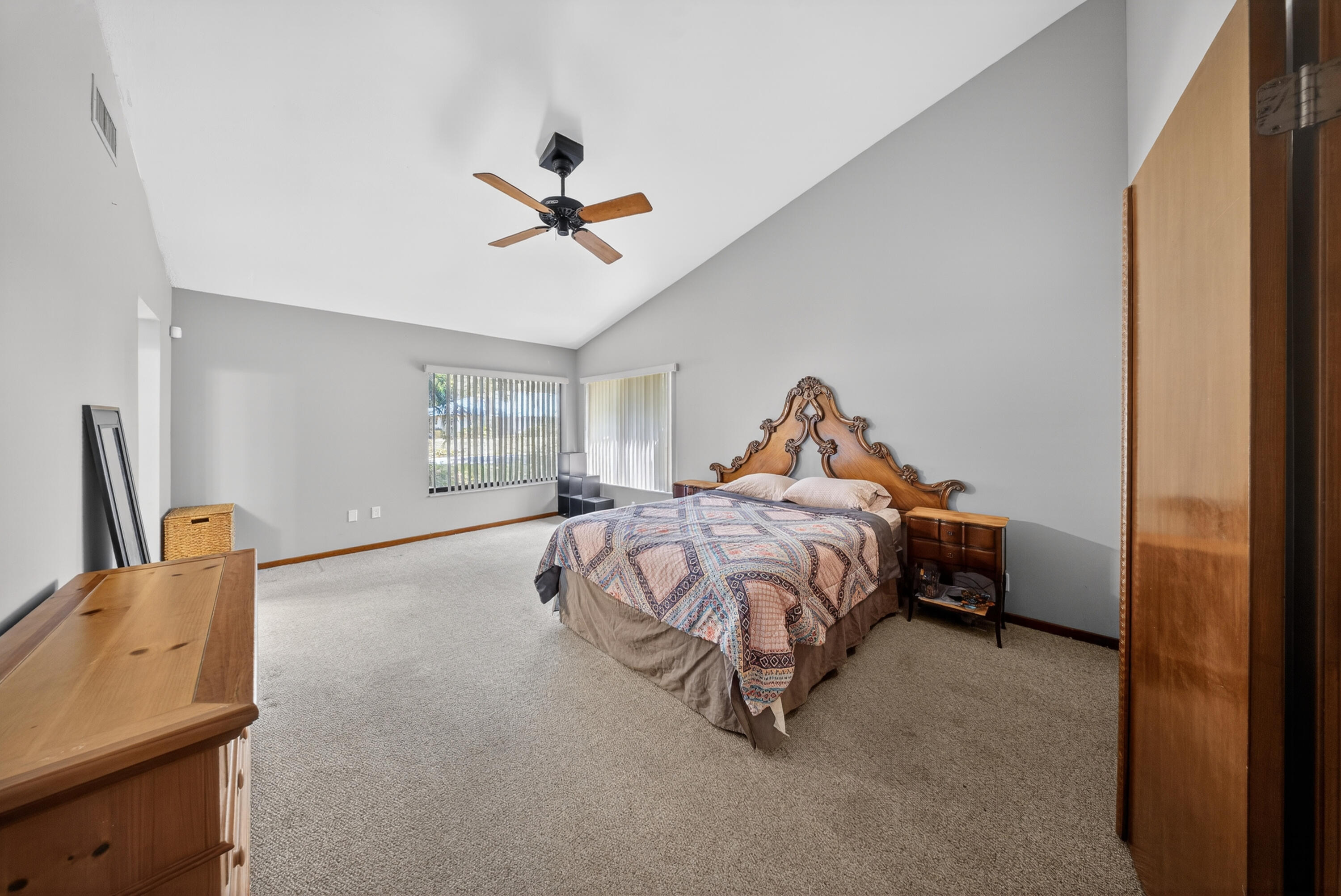 RIVERS EDGE - Residential