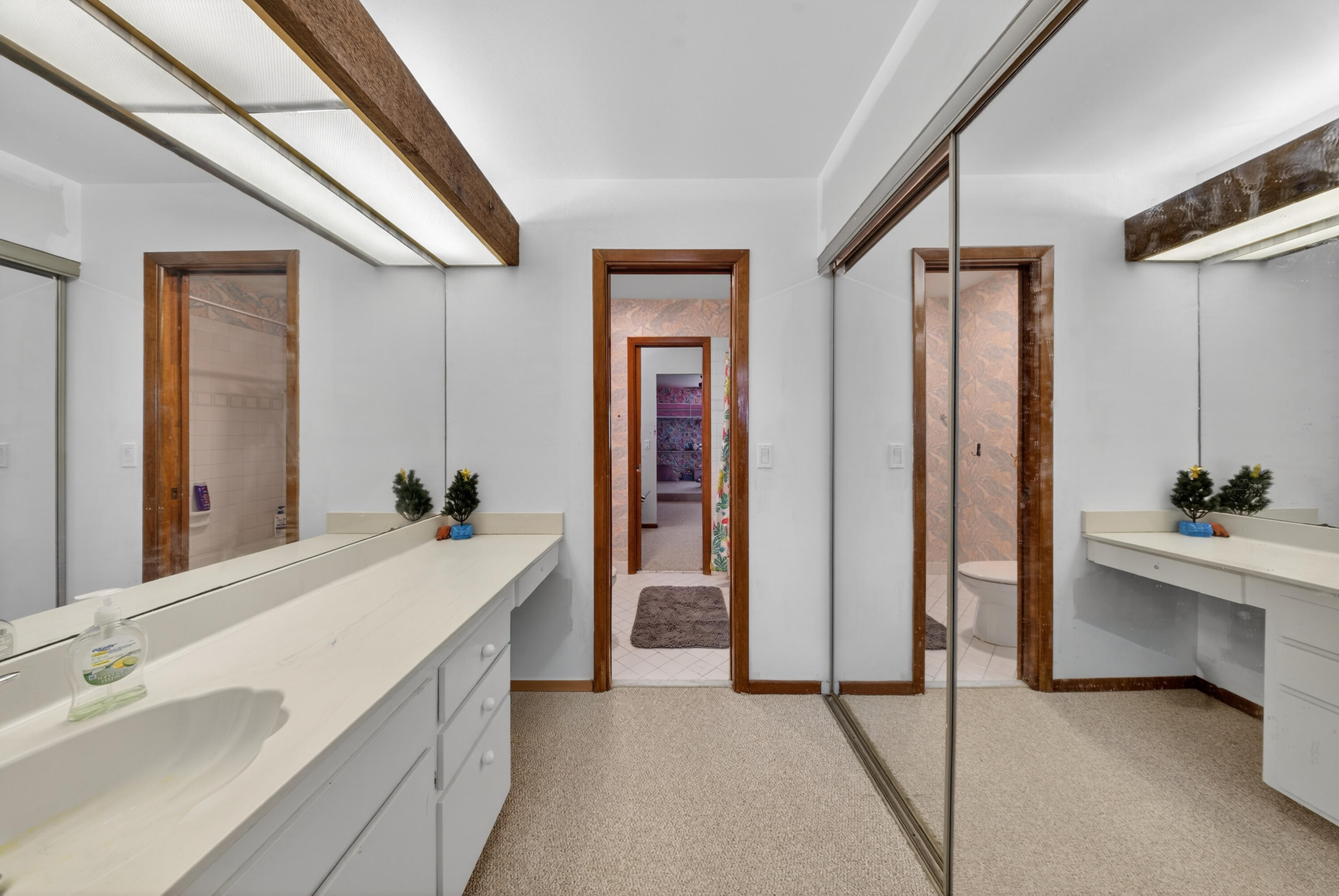 RIVERS EDGE - Residential