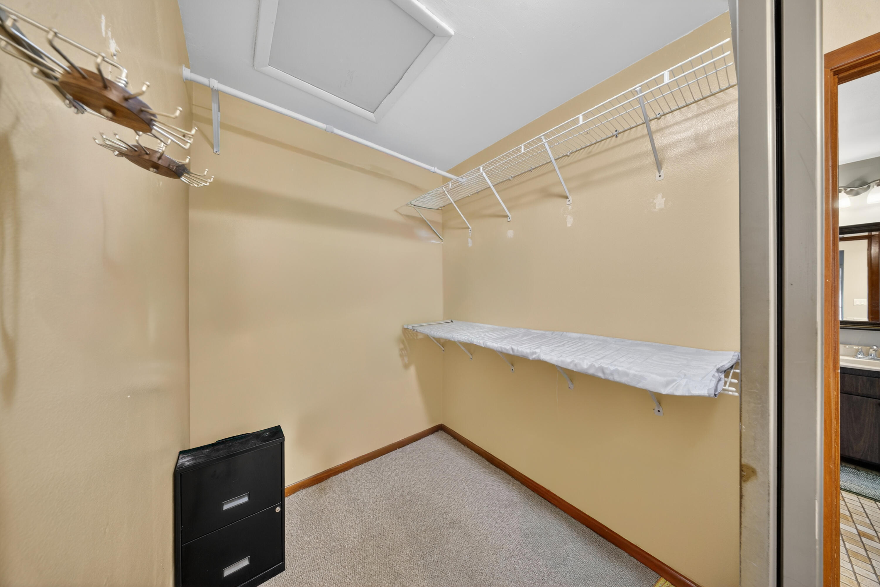 RIVERS EDGE - Residential