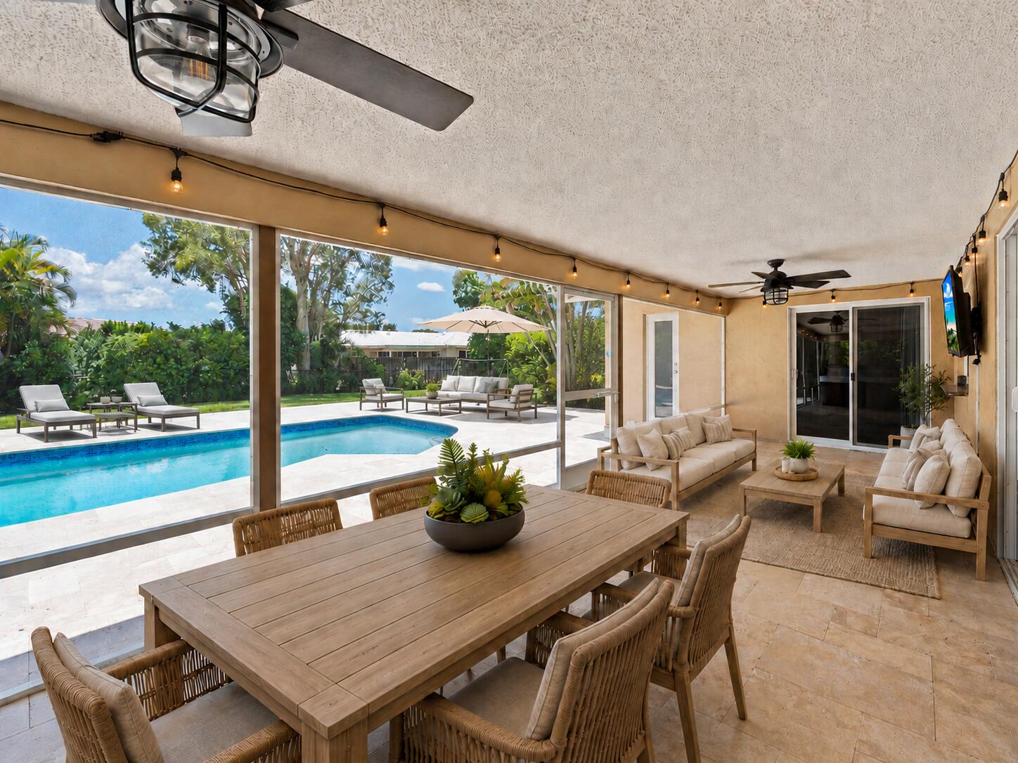 10380 NW 39TH Manor