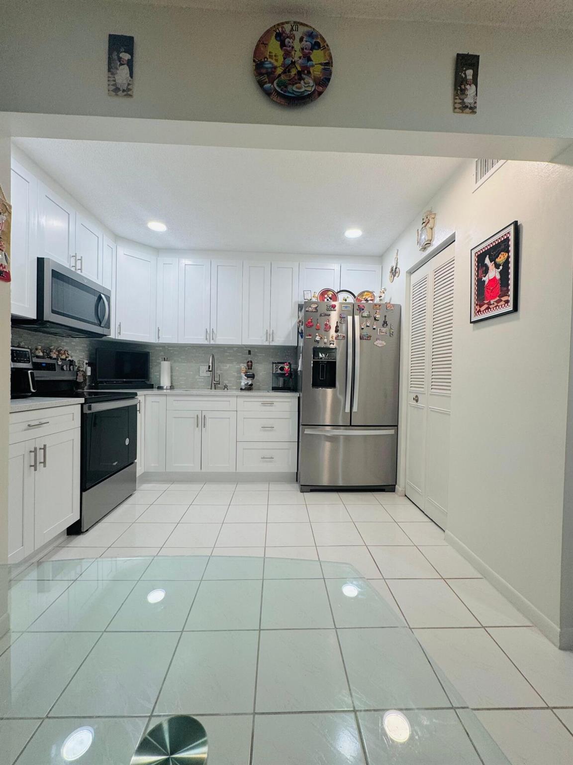 3560 Pine Tree Court D-2