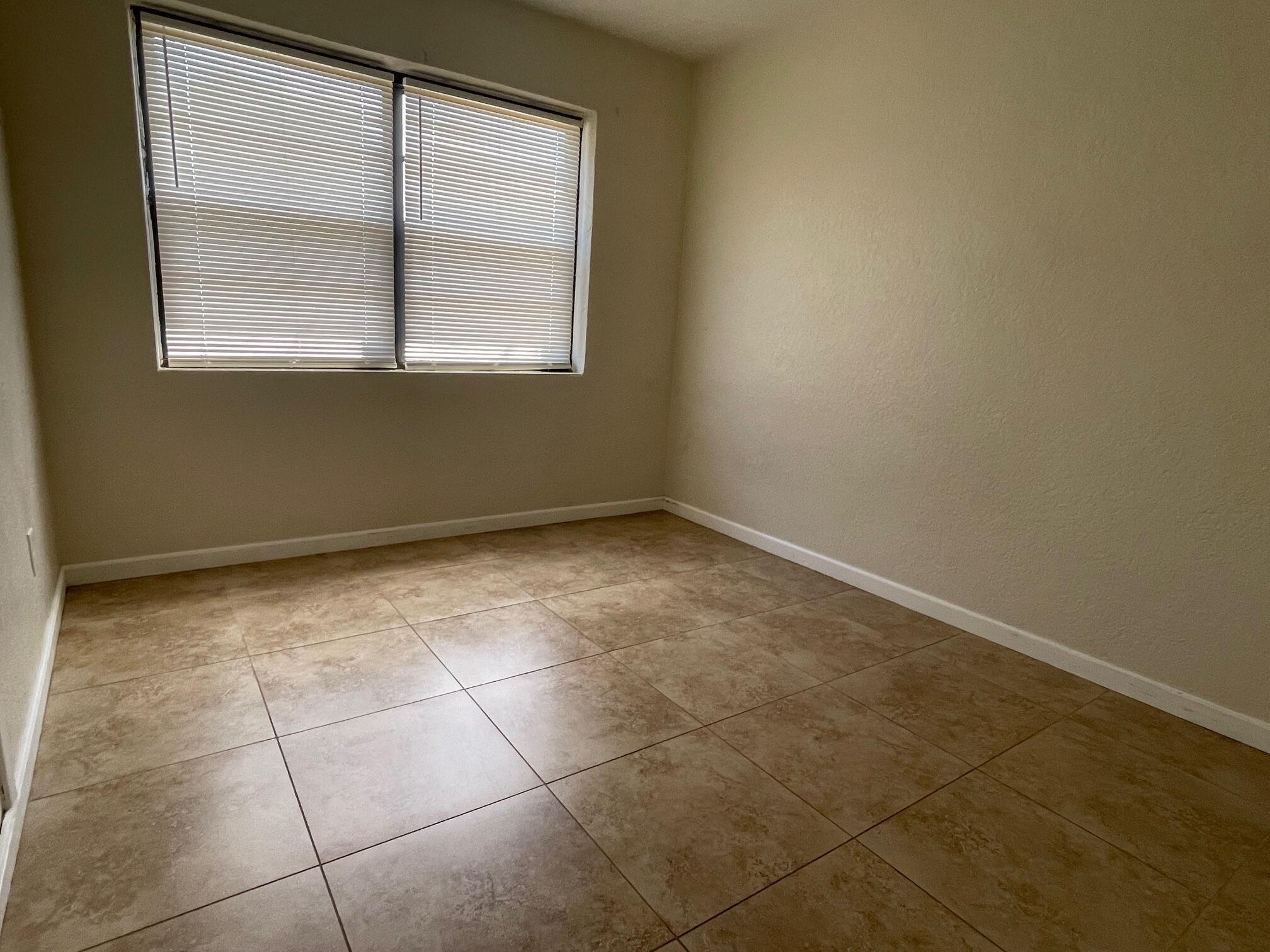 GOLFVIEW HEIGHTS 6 - Residential Lease