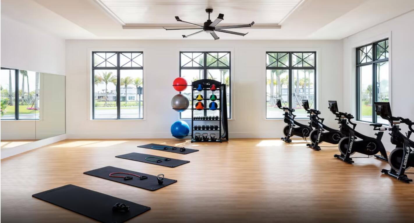 AVENIR - Residential Lease