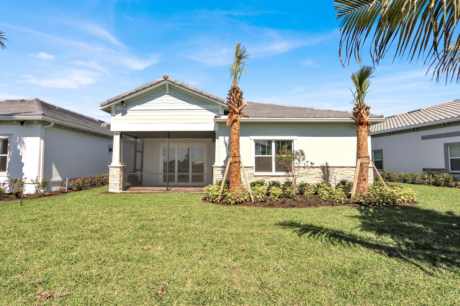 AVENIR - Residential Lease