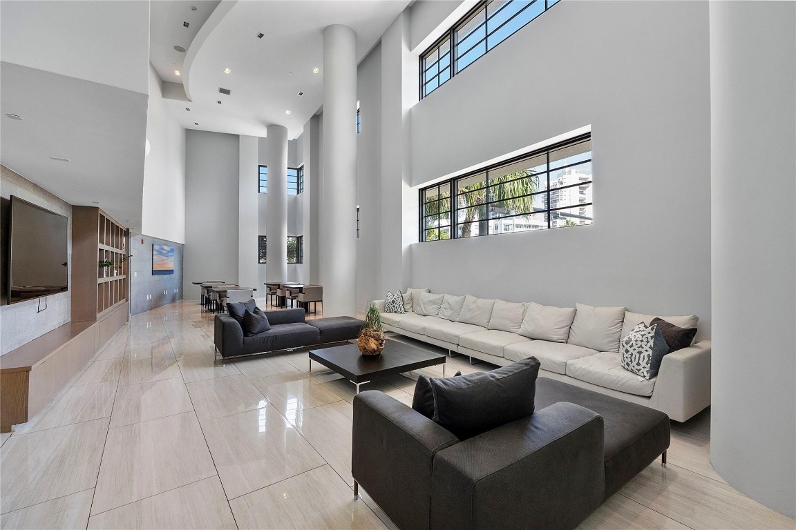 Peloro - Residential