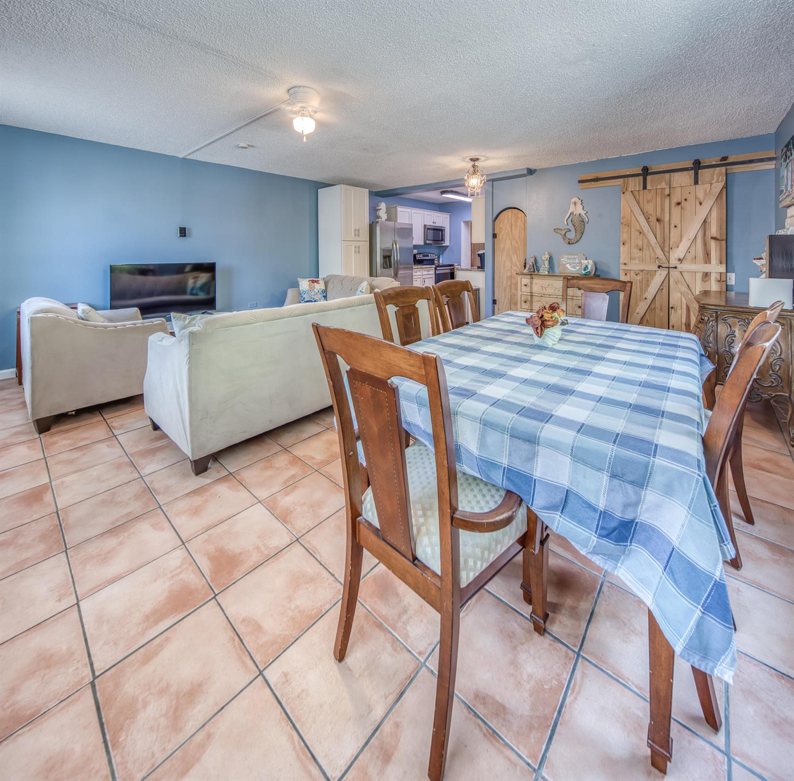 LAKE WORTH TOWN OF - Residential Income
