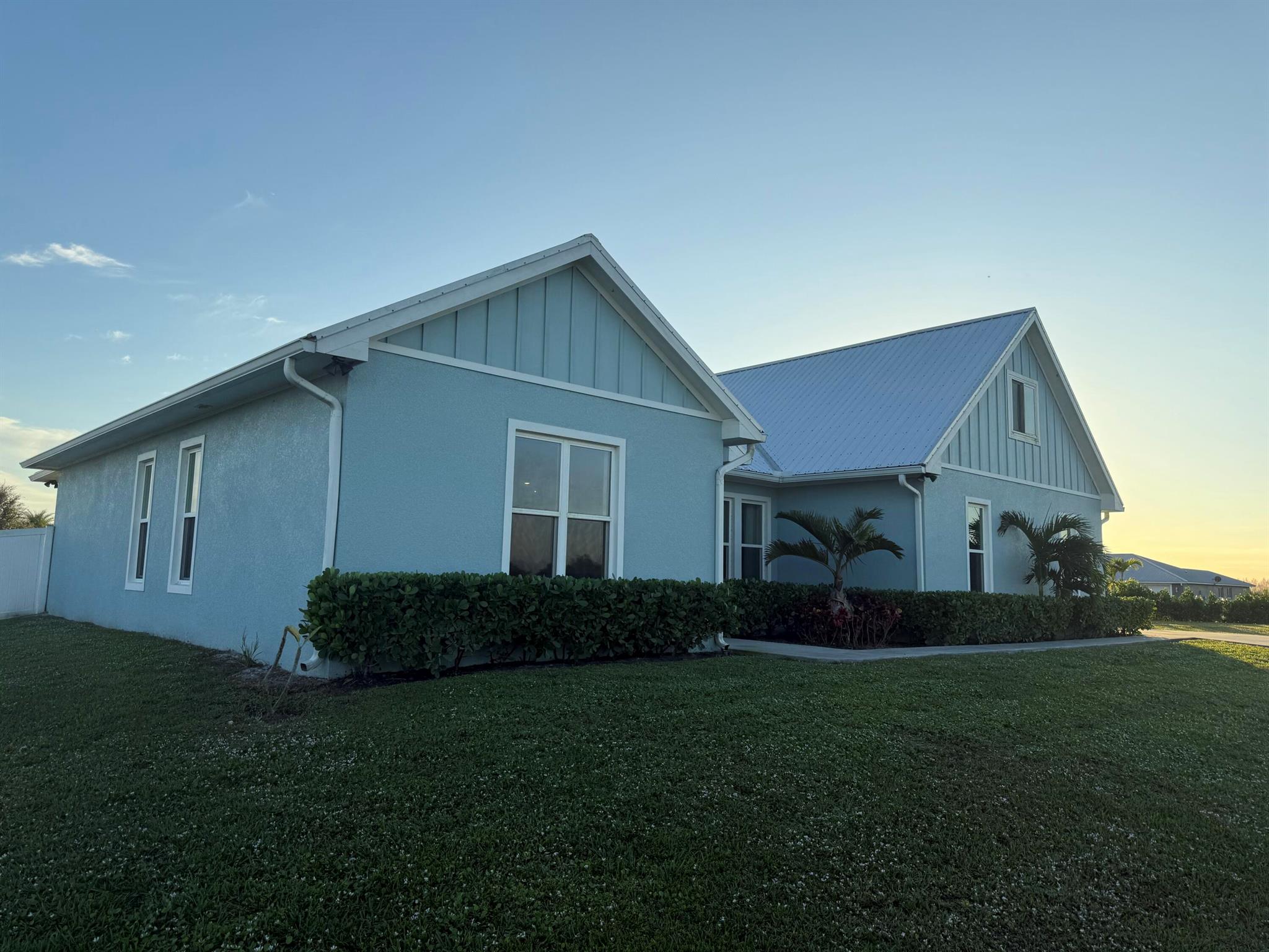 View photos, virtual tours, details... 3533 Sky Valley Lane