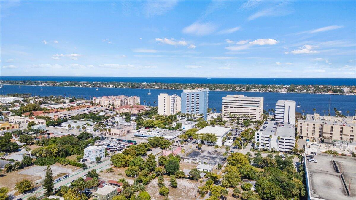 FRESHWATER 11TH & 12TH AVE ADD - Residential