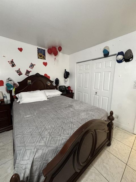 Tiny photo for 101 NE 41st Street #65E, Oakland Park, FL 33334 (MLS # F10538508)