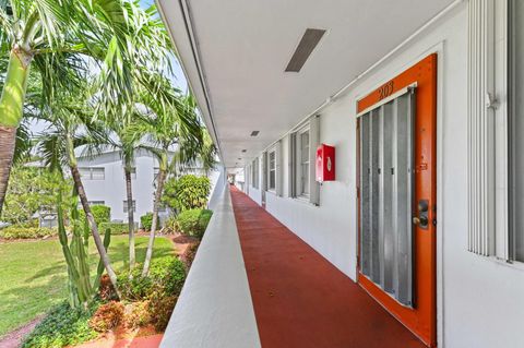 A home in Deerfield Beach