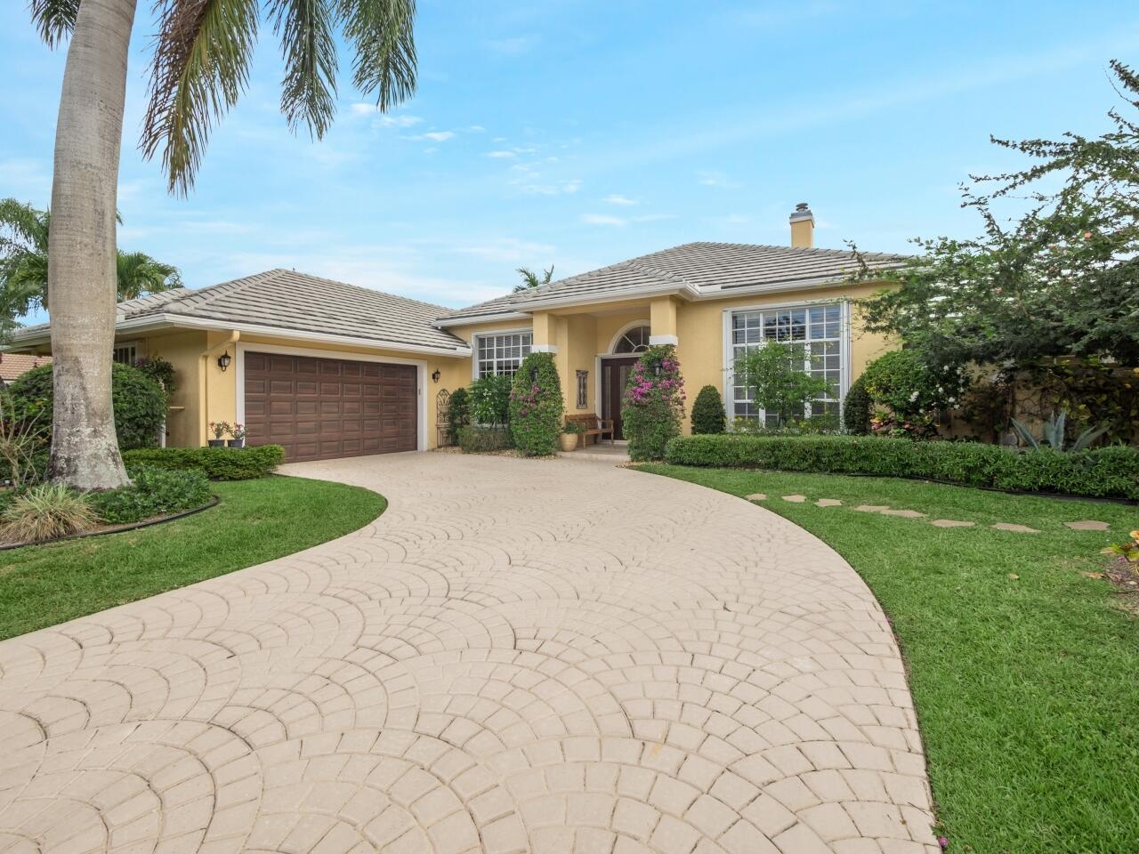 View photos, virtual tours, details... 129 Brookhaven Court