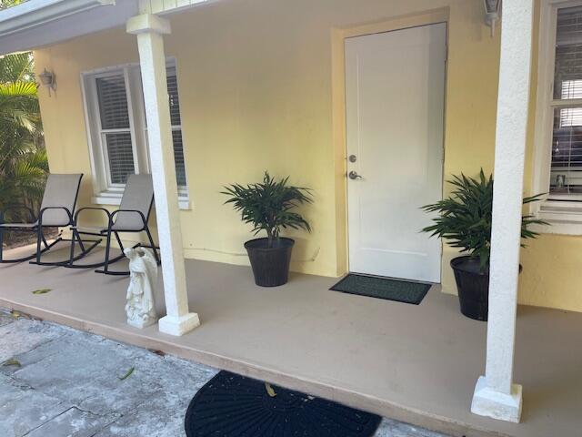 This adorably charming guest house is completely renovated. Newer kitchen with all appliances, white cabinets, granite, basket weave backsplash, and open to the living room. Full size washer and dryer! The bathroom has also been renovated with a glass, walk in shower, vanity, shelves and cabinet. The main bedroom has currently has a queen size bed that fits easily and wall closet. The second bedroom is perfect for a kids bedroom or office space. Large tile throughout the house, covered front patio, tenant will have their own driveway, mailbox, and the yard is spacious and beautiful. This is a non-smoking house and property. Water, sewer & internet included.