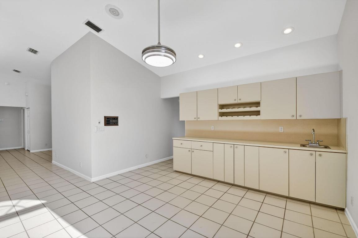 LA MANCHA THREE PB 30 P60-64 - Residential