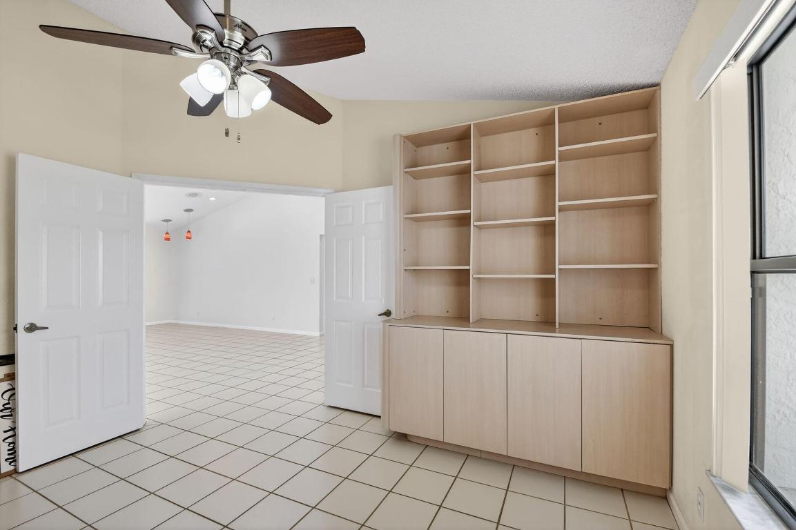 LA MANCHA THREE PB 30 P60-64 - Residential