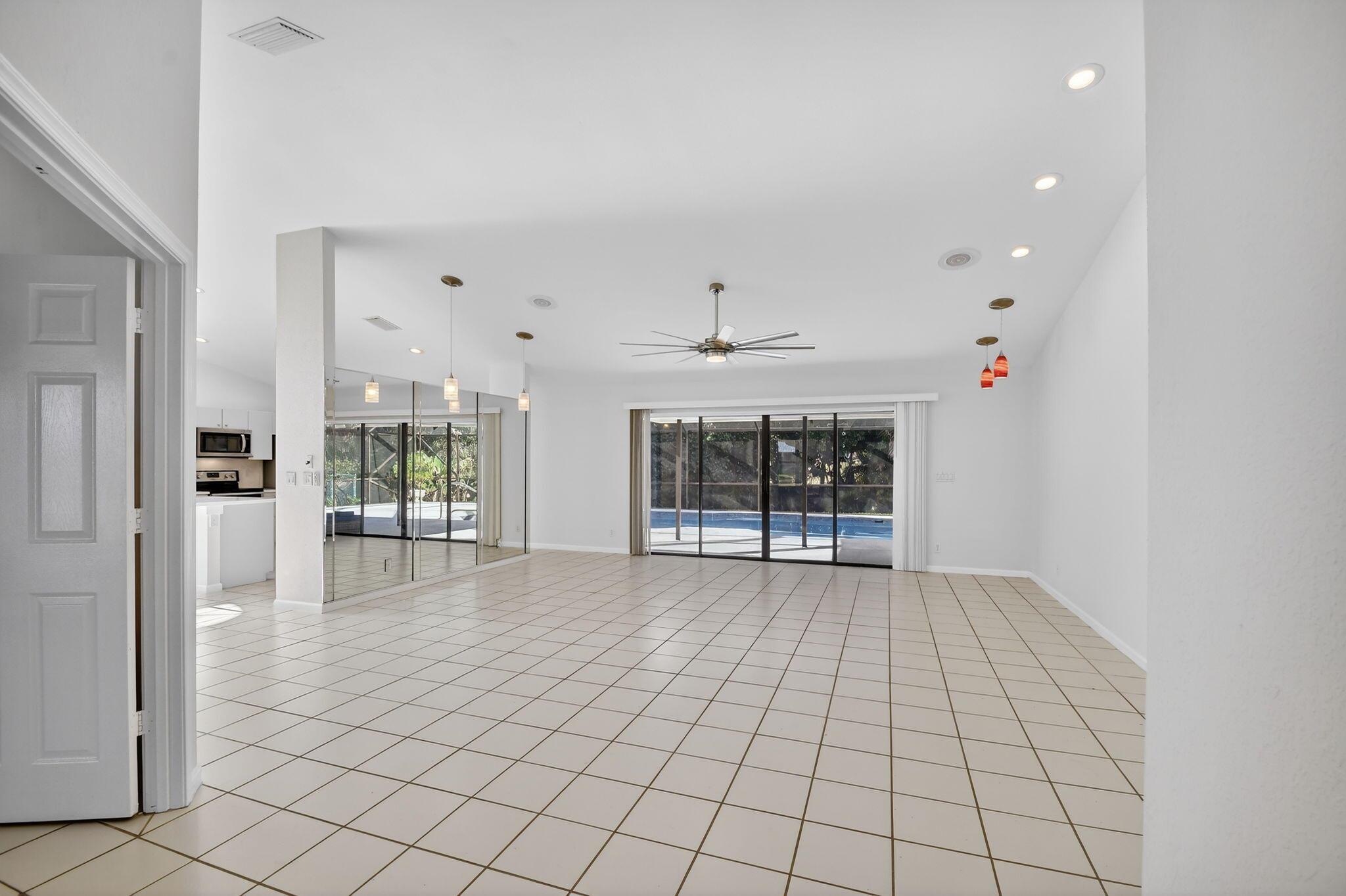 LA MANCHA THREE PB 30 P60 - Residential