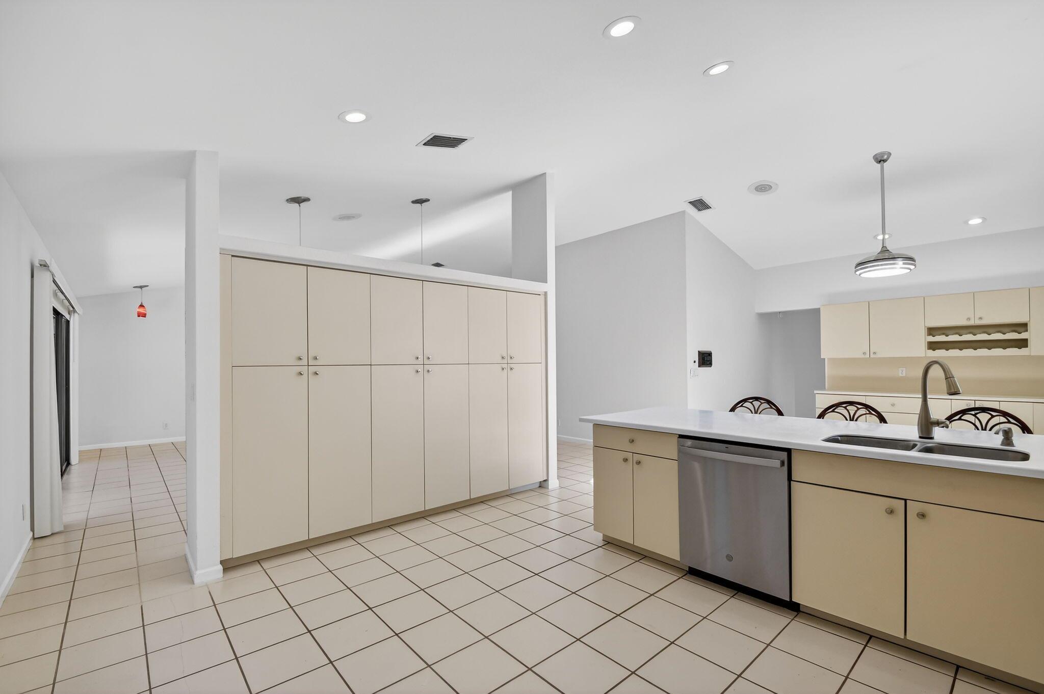 LA MANCHA THREE PB 30 P60 - Residential