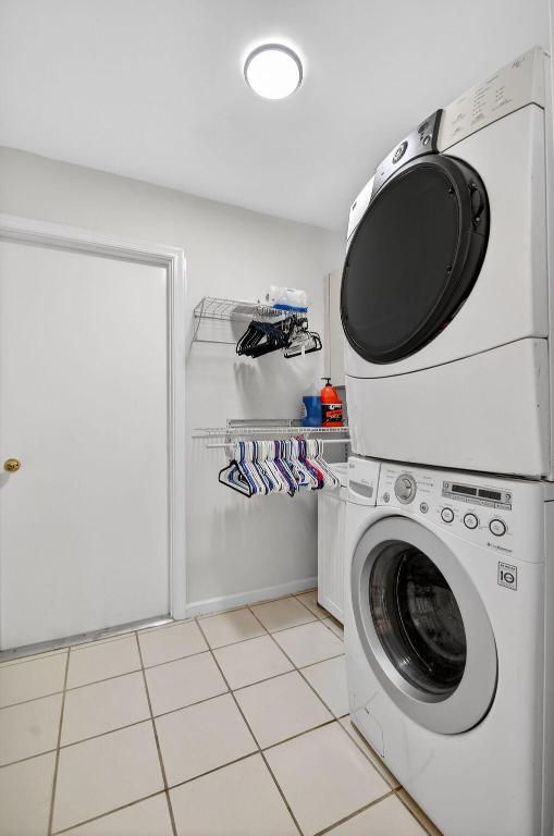 LA MANCHA THREE PB 30 P60-64 - Residential