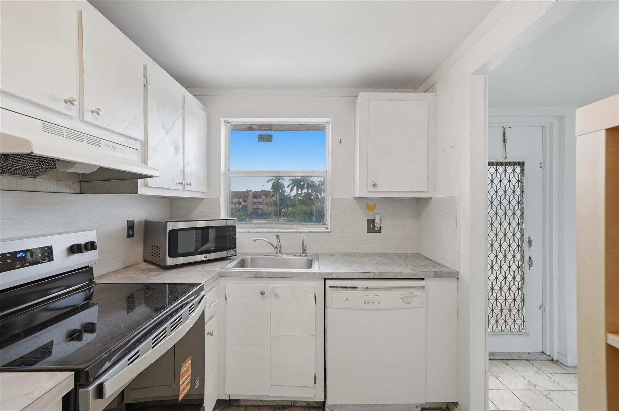 Sunrise Lakes Phase III - Residential