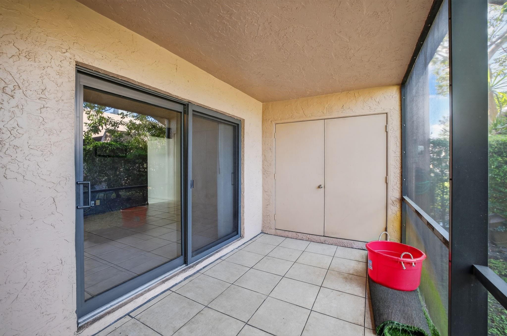 Valencia Village - Residential